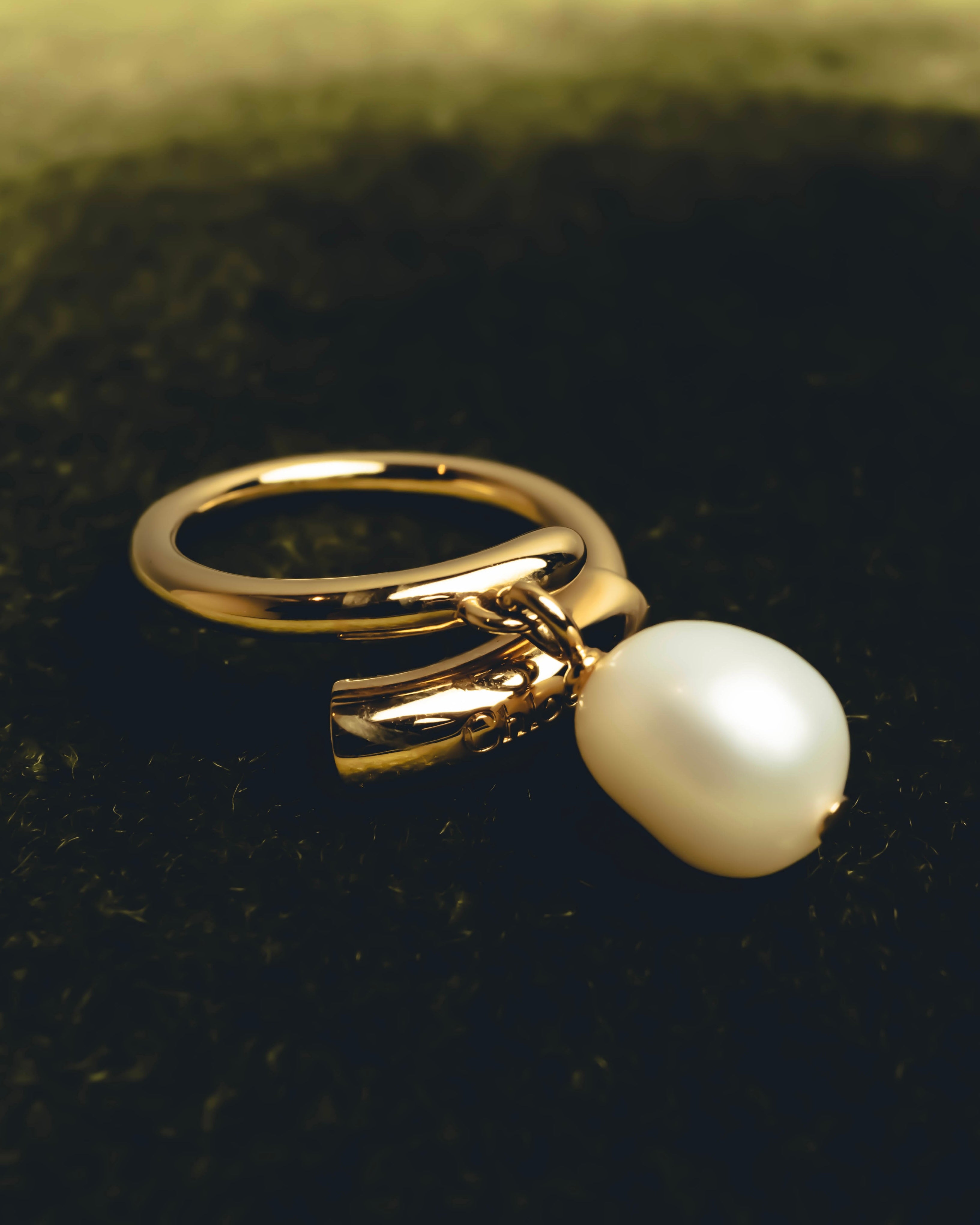 "Chloé" 2020's Pearl charm ring