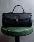 "BURBERRYS" Horizontal shape grained leather one-handle bag