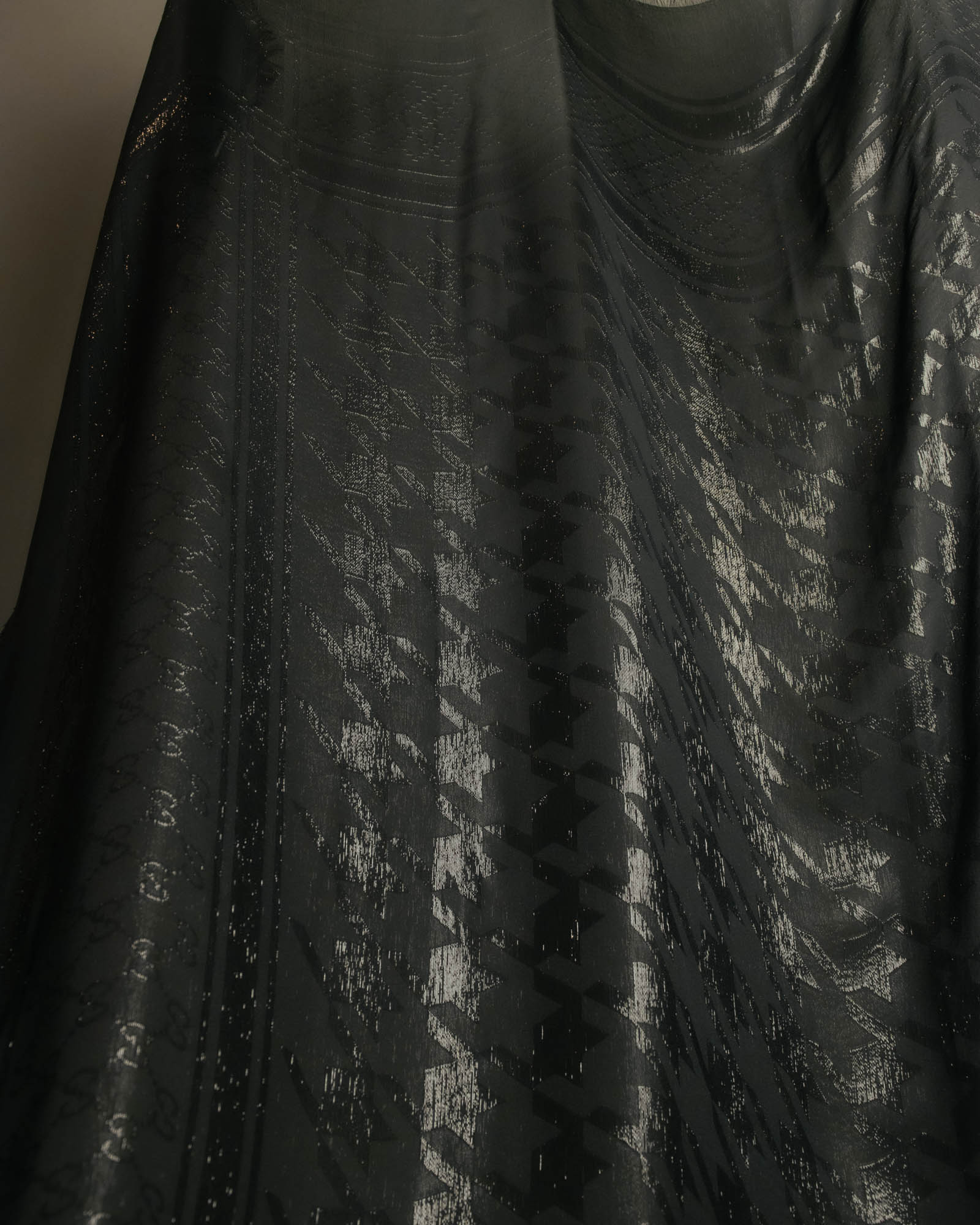 -SPECIAL- “GUCCI” 2013’s-2016’s Metallic jacquard silk stole