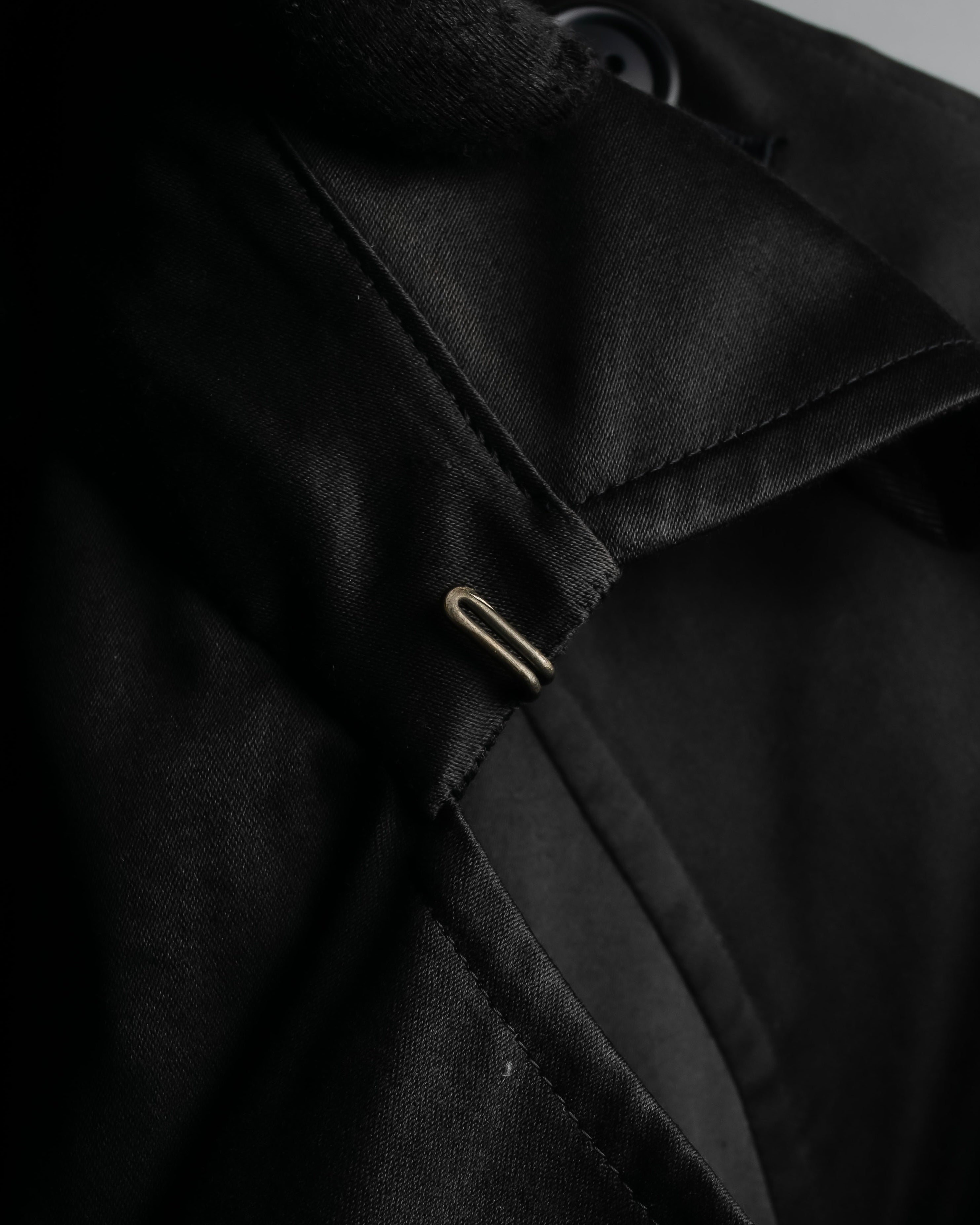 "BURBERRYS" Traditional detail double-breasted stand color trench coat