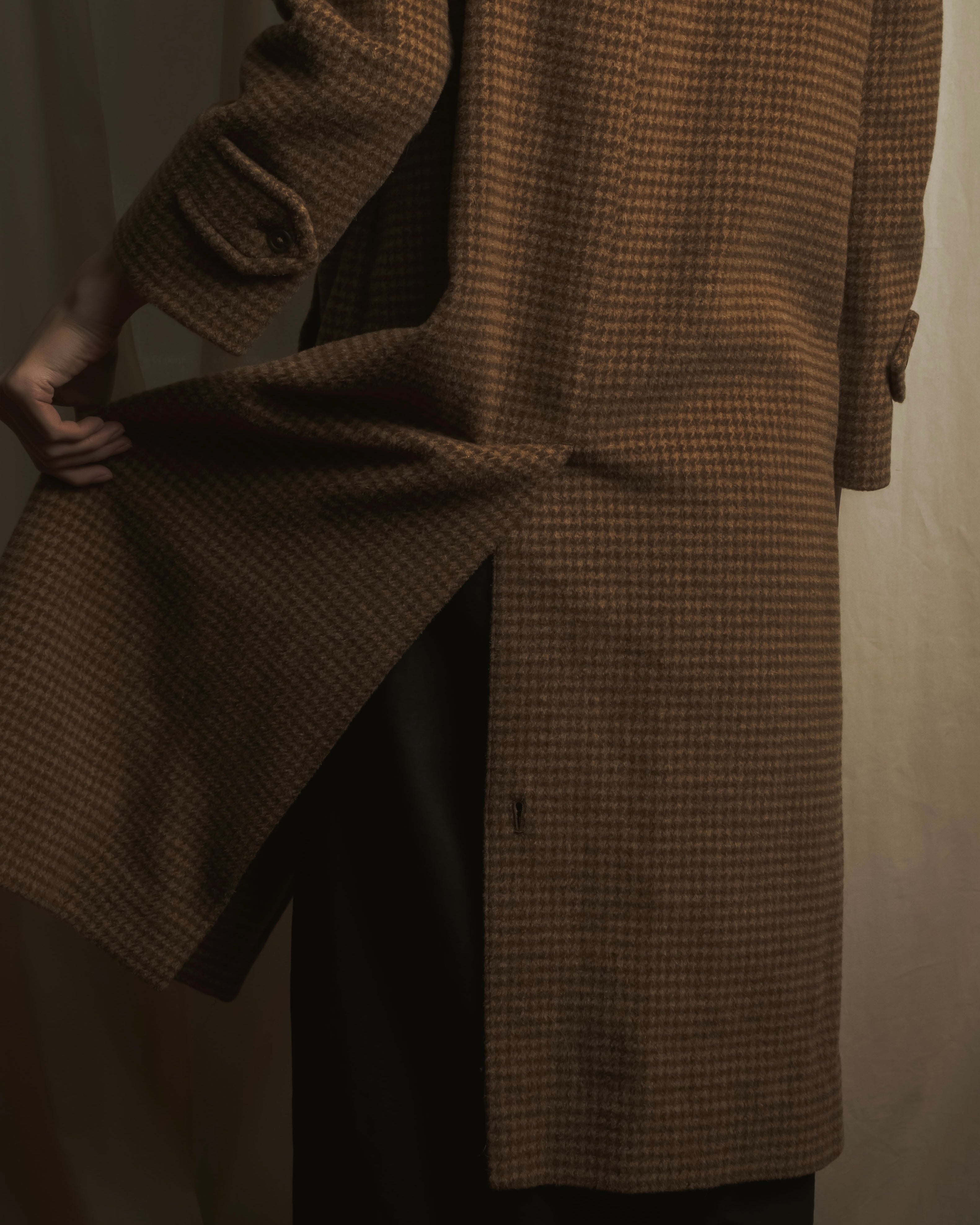 Abrigo de cuadros de tweed con cinturón de los años 80-90 de Burberrys