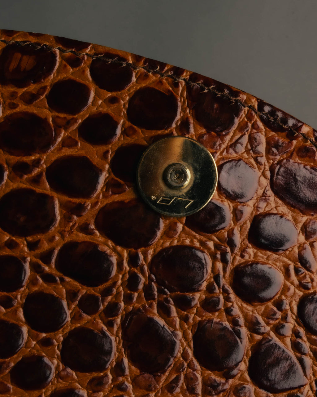 -SPECIAL- "Salvatore Ferragamo" 90's Glossy crocodile pattern shoulder bag