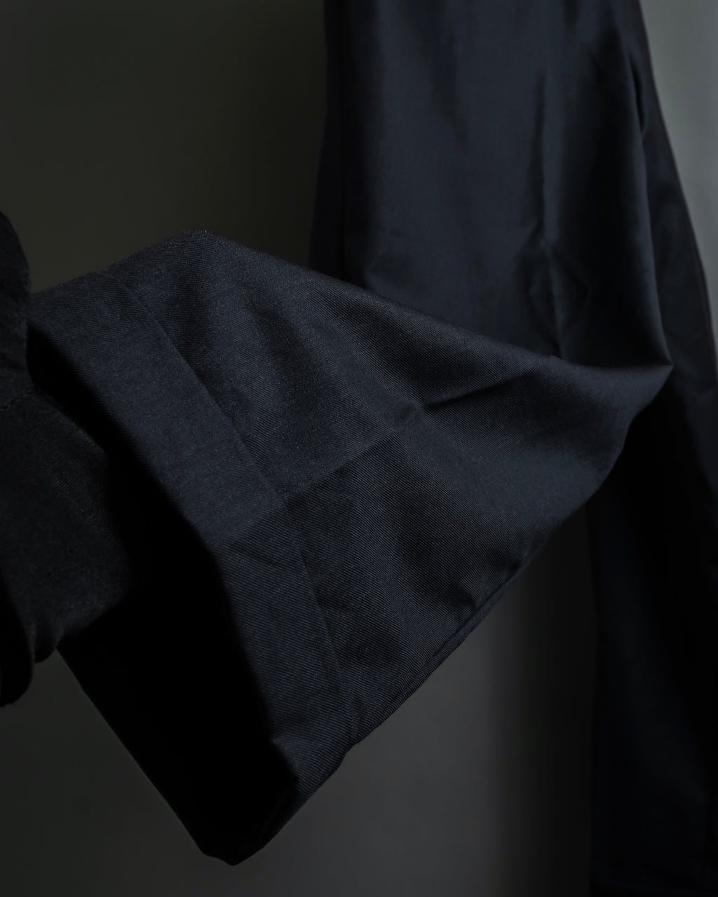 "GUCCI" Michele period relax silhouette set up