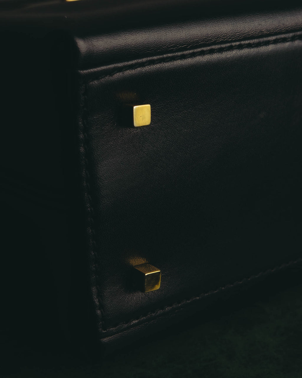 "Salvatore Ferragamo" 90's-00's Structured leather top handle handbag