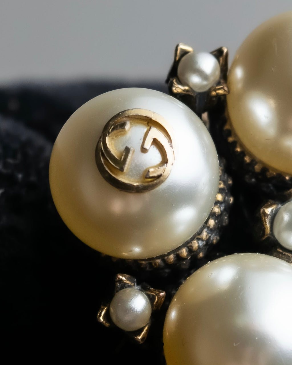 "GUCCI" Interlocking G design gold pearl ring