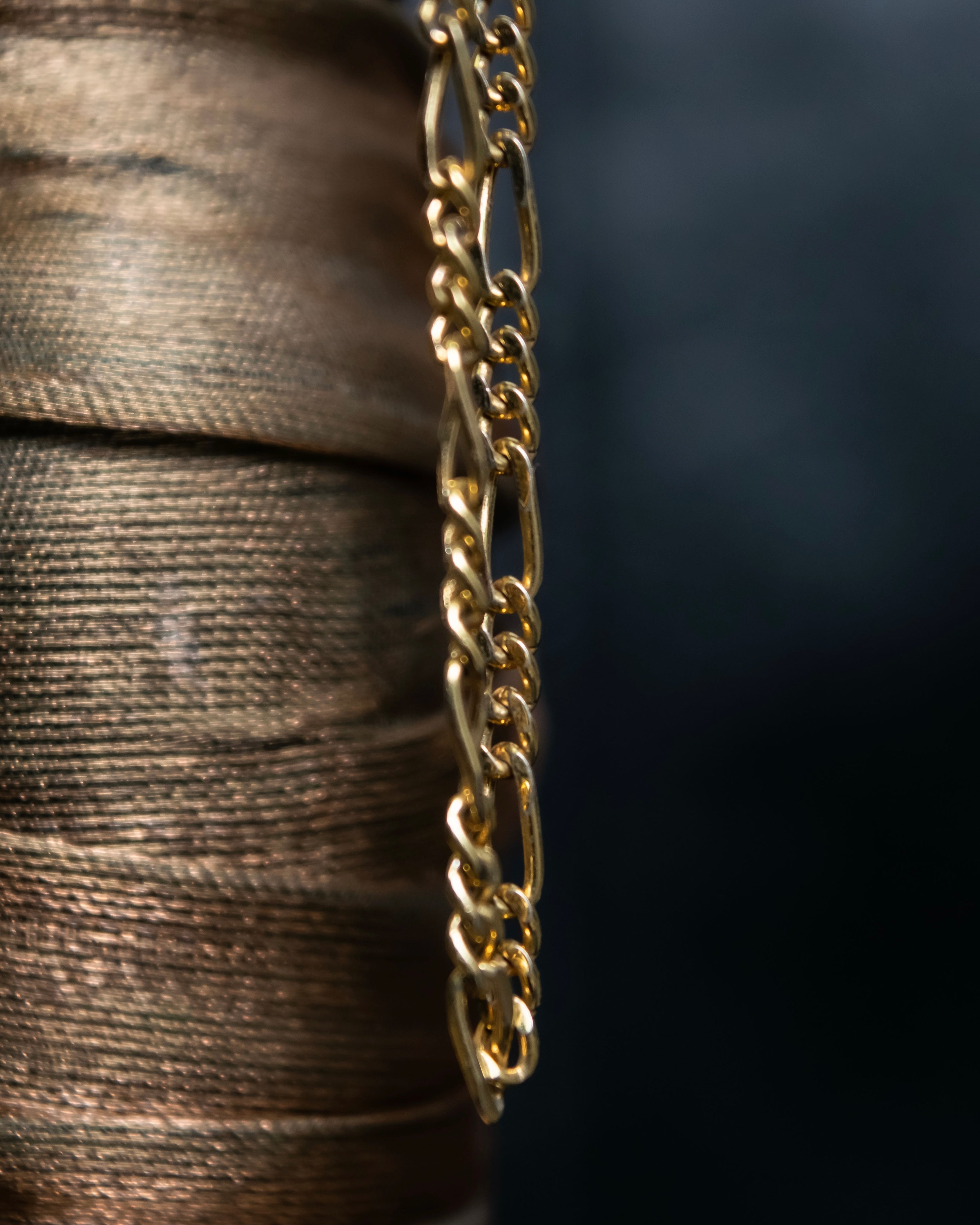 "Christian Dior" Twisted chain design bracelet