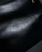 "Roberta Di Camerino" Logo motif charm design modern doctor bag