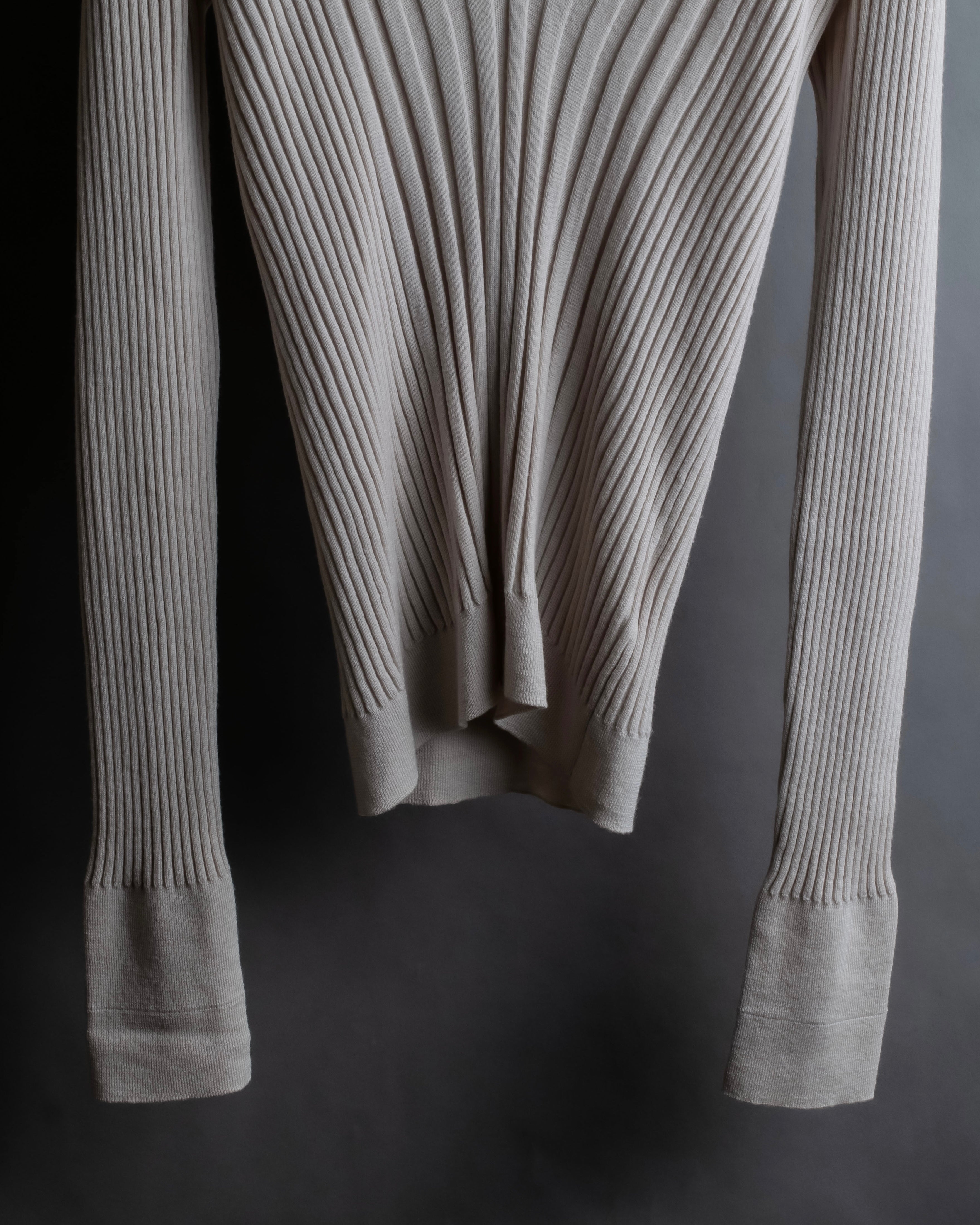 "MAISON MARGIELA" 18AW Ribbed shaped V-neck knit