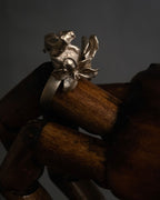 “DIOR” 2010’s Tiger and flower sculptural ring