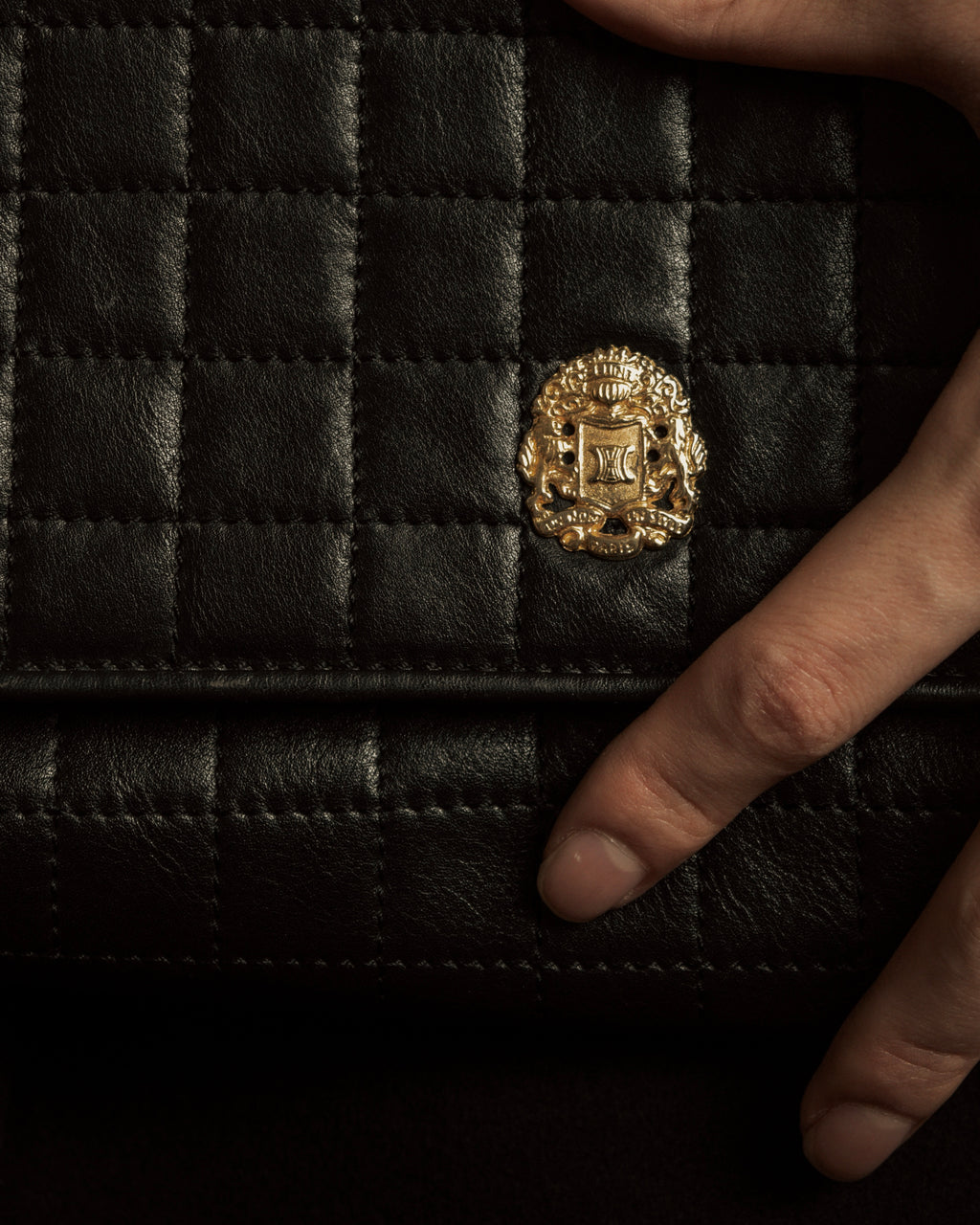 "CELINE" 80's-90's Crest metal fittings design quilted leather bag