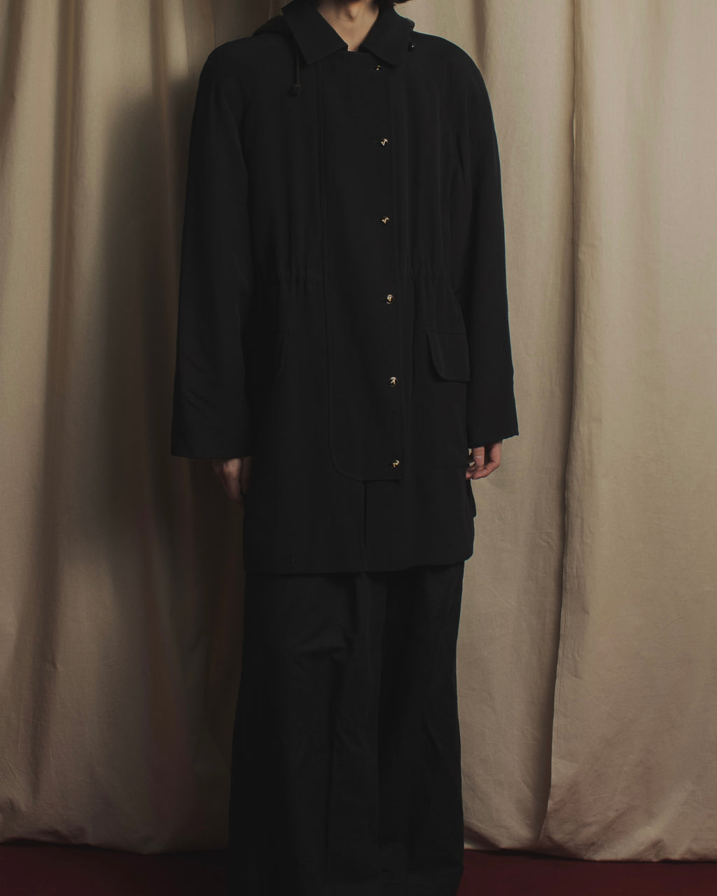 Abrigo con capucha forrado de alta costura de los años 90 de "VALENTINO"