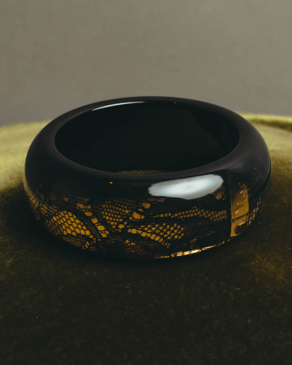 “Dior” 2002-2010 Lace embedded lucite bangle