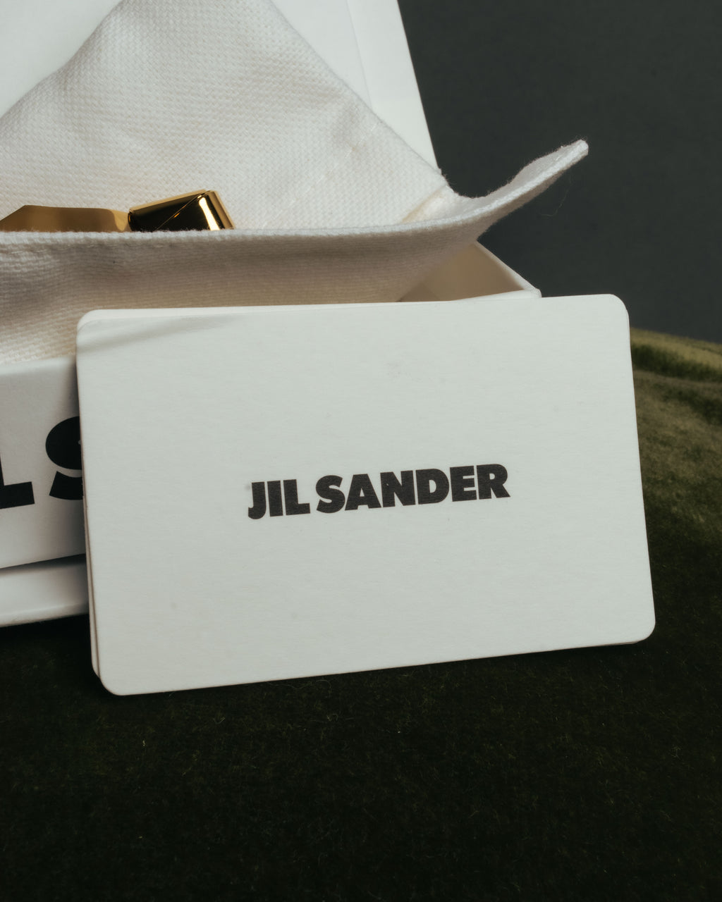 “JIL SANDER” 2021 sculptural ribbon metal clip earrings