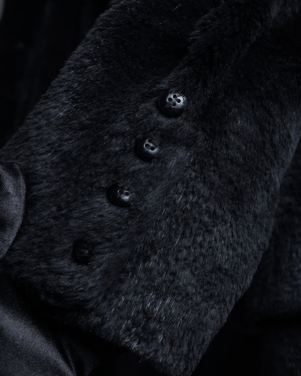 -SPECIAL- "Salvatore Ferragamo"
90's-00's A neat silhouette 100% lapin fur coat