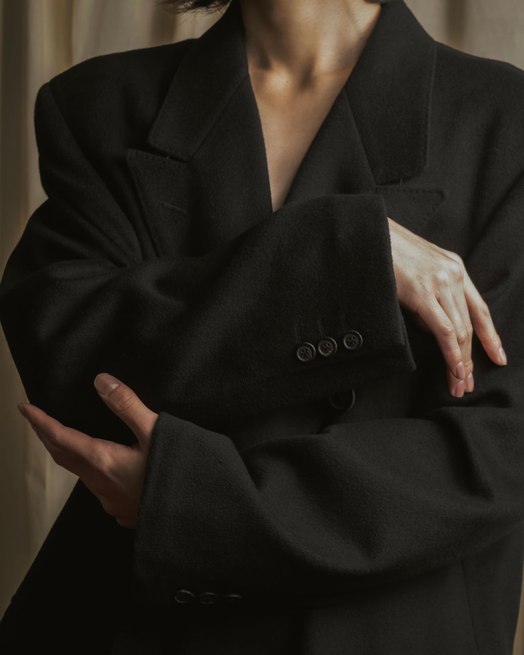 Abrigo doble botonadura de lana de los años 90 de YVES SAINT LAURENT