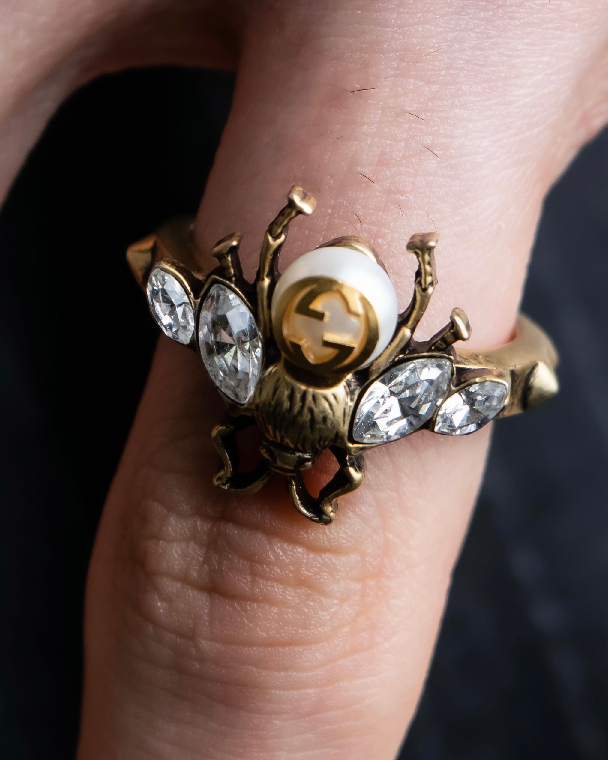 "GUCCI" Bee motif interlocking G ring