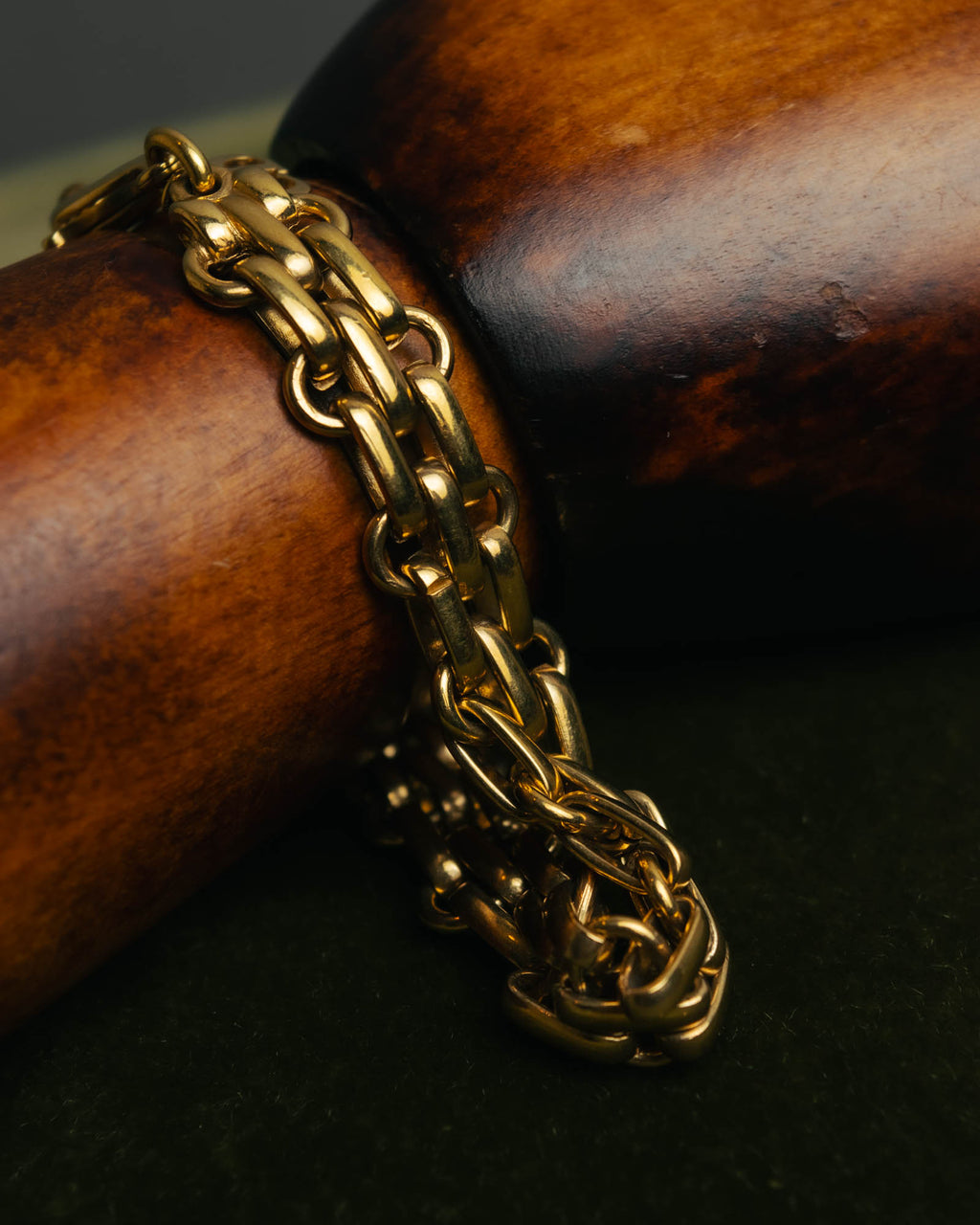 "Christian Dior" 80's-90's Gold-tone chain bracelet