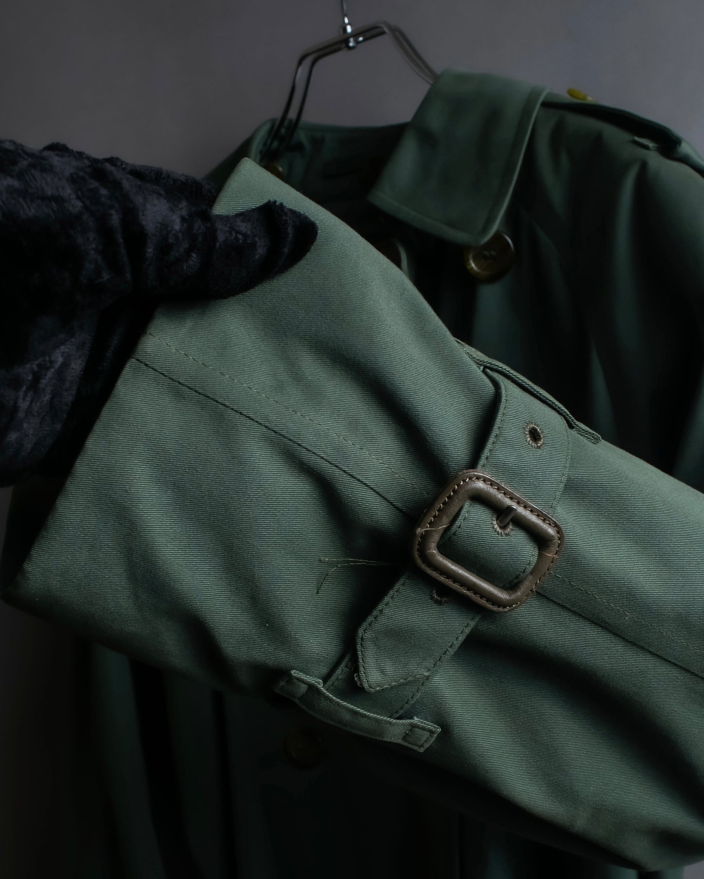 "BURBERRYS" Military detail oversized belted trench coat