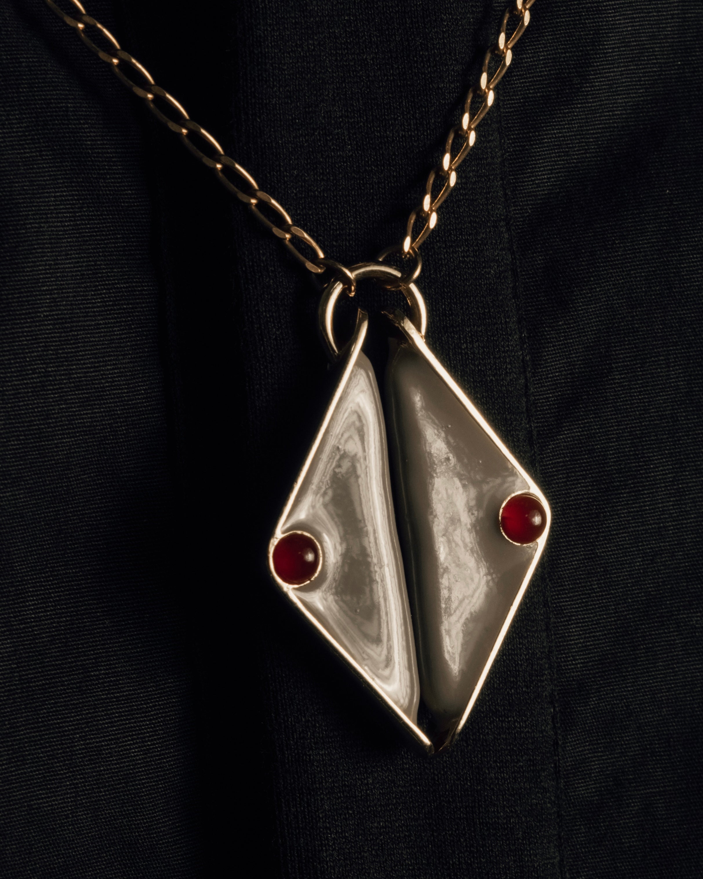 "BALENCIAGA" Red cabochon symmetrical design necklace