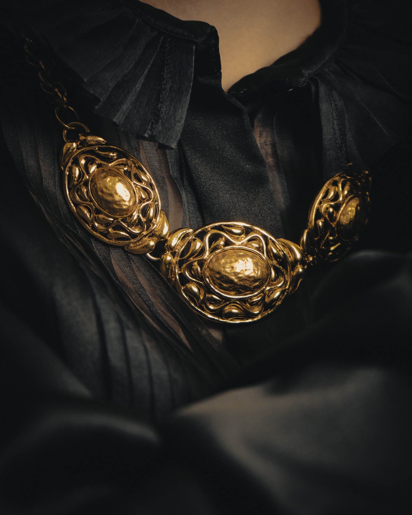-SPECIAL- “YVES SAINT LAURENT” 80’s-90’s Baroque statement necklace
