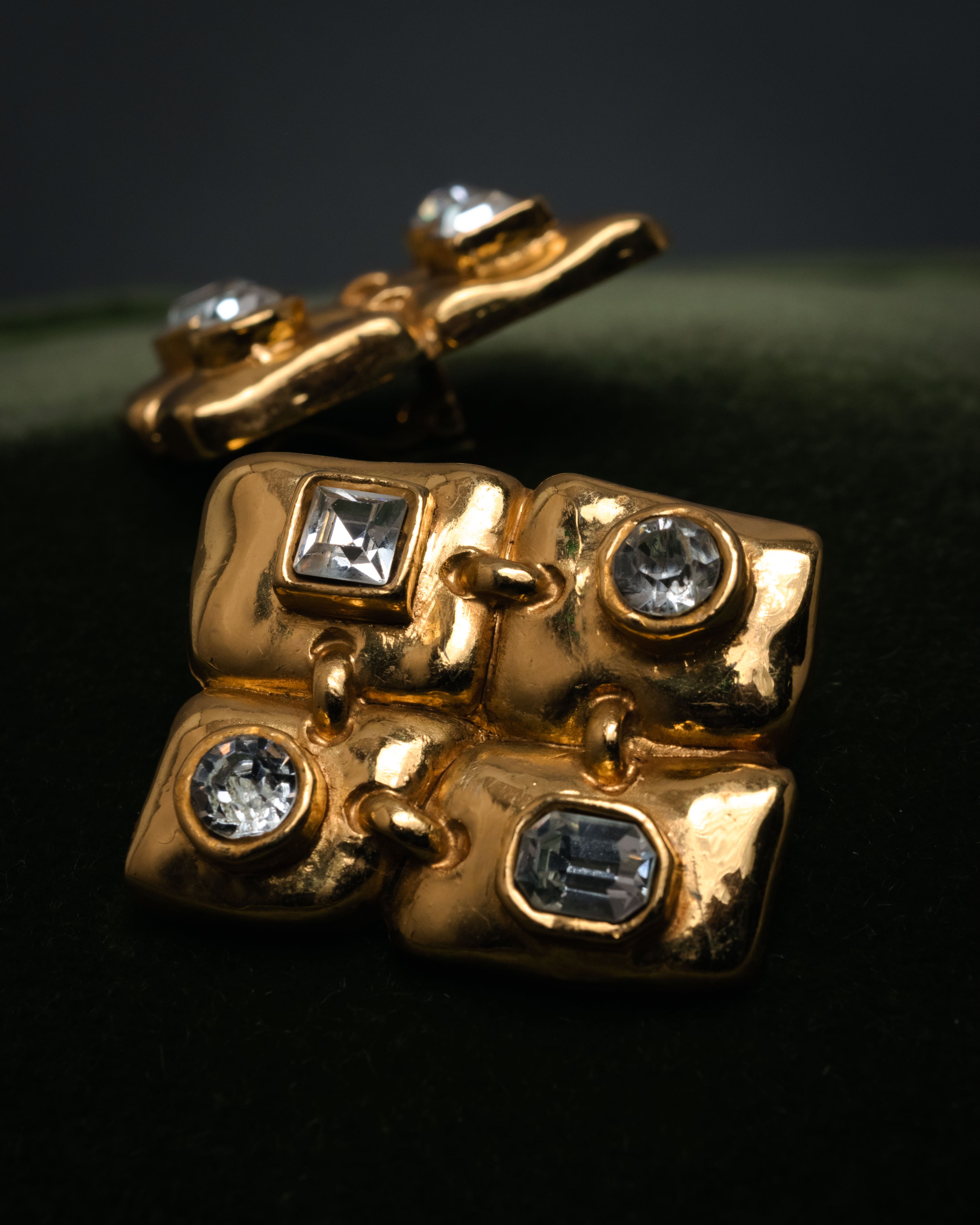 -SPECIAL- “Christian Lacroix” 80’s-90’s Baroque crystal grid earrings