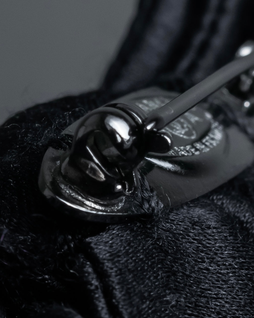 "CHANEL" 16AW Tulle lace design ribbon brooch