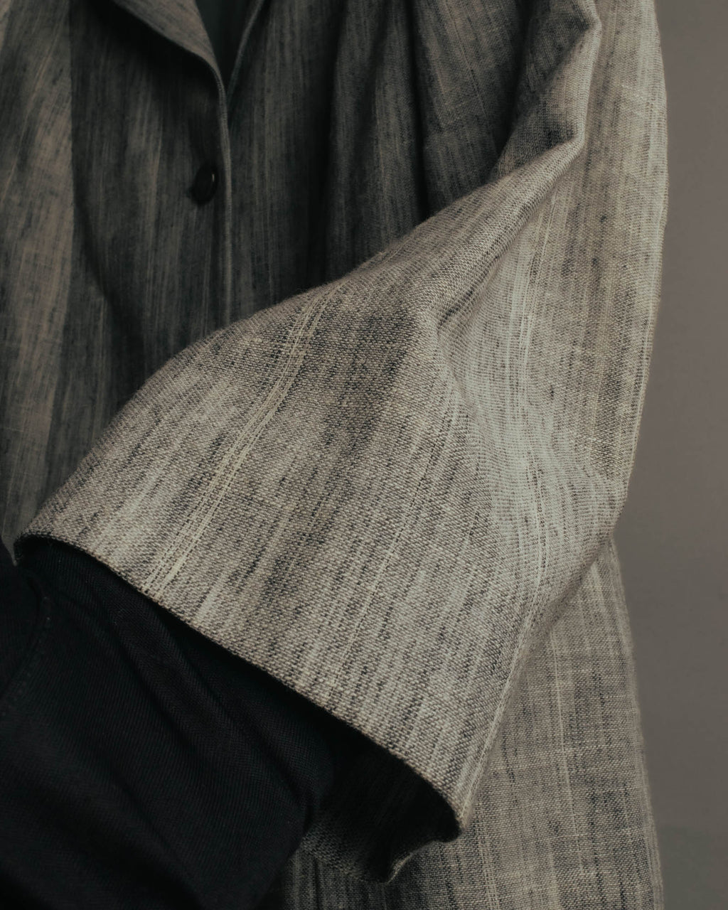 “Salvatore Ferragamo” 90’s-00’s Linen blend tailored jacket