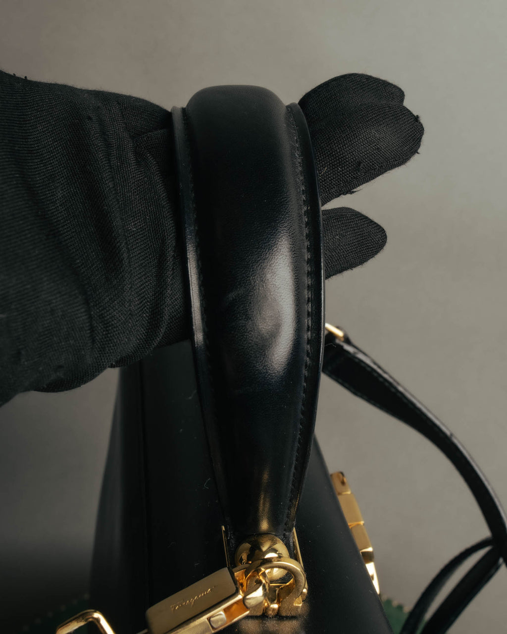 "Salvatore Ferragamo" 90's-00's Classic gancini leather top handle bag