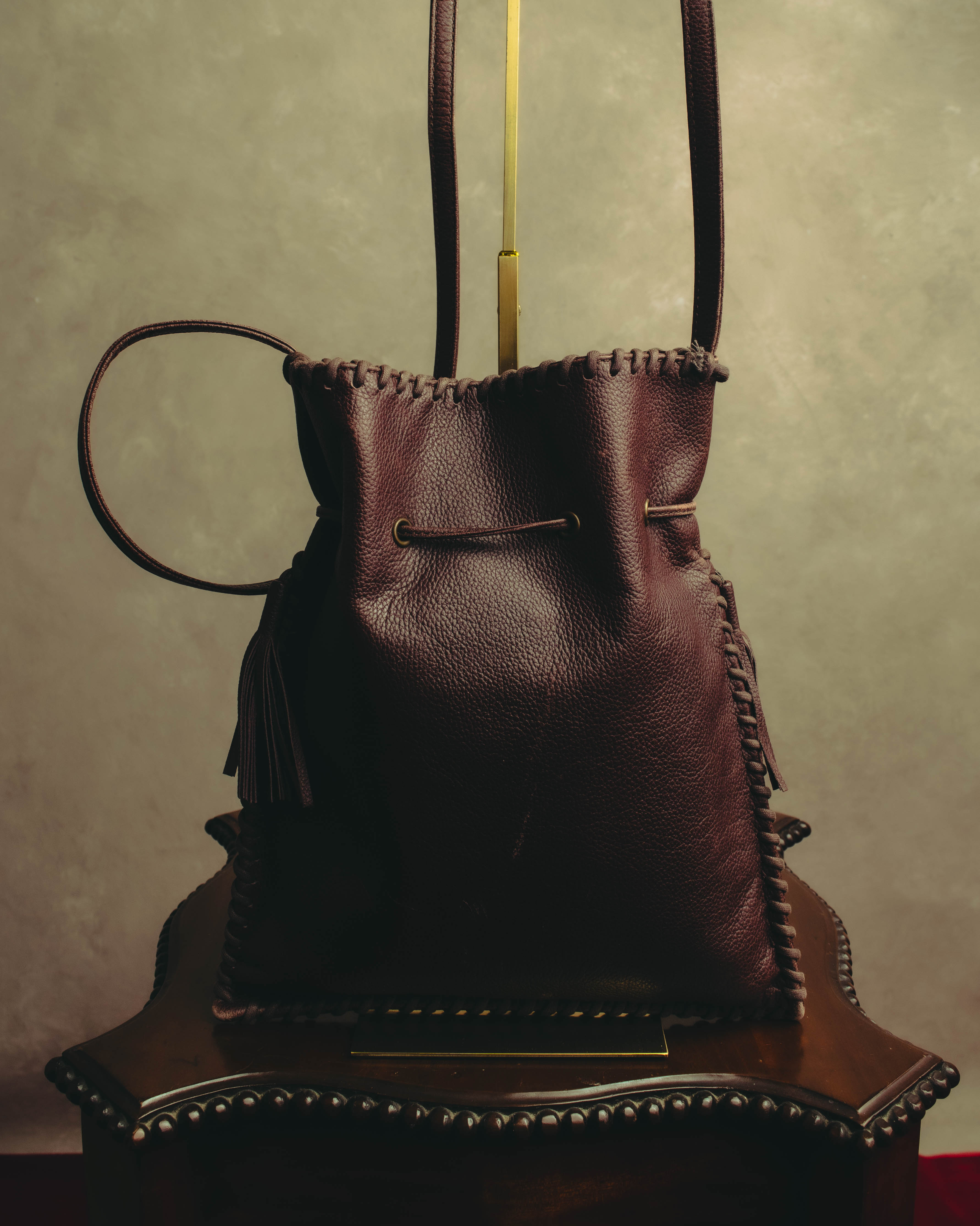 “YVES SAINT LAURENT“ 90’s-00’s Leather drawstring shoulder bag