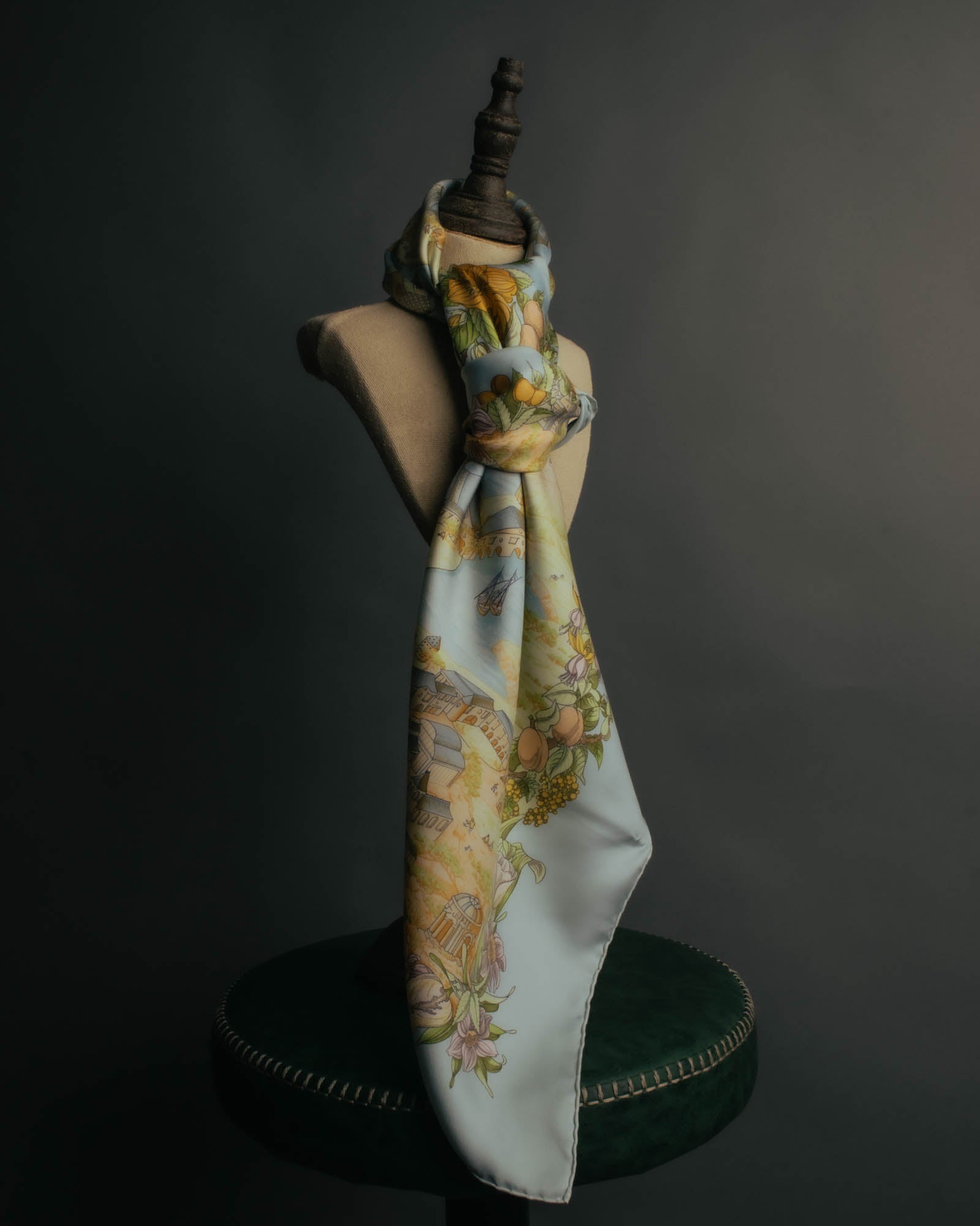 "HERMÈS" 00's Au pays de cocagne silk scarf