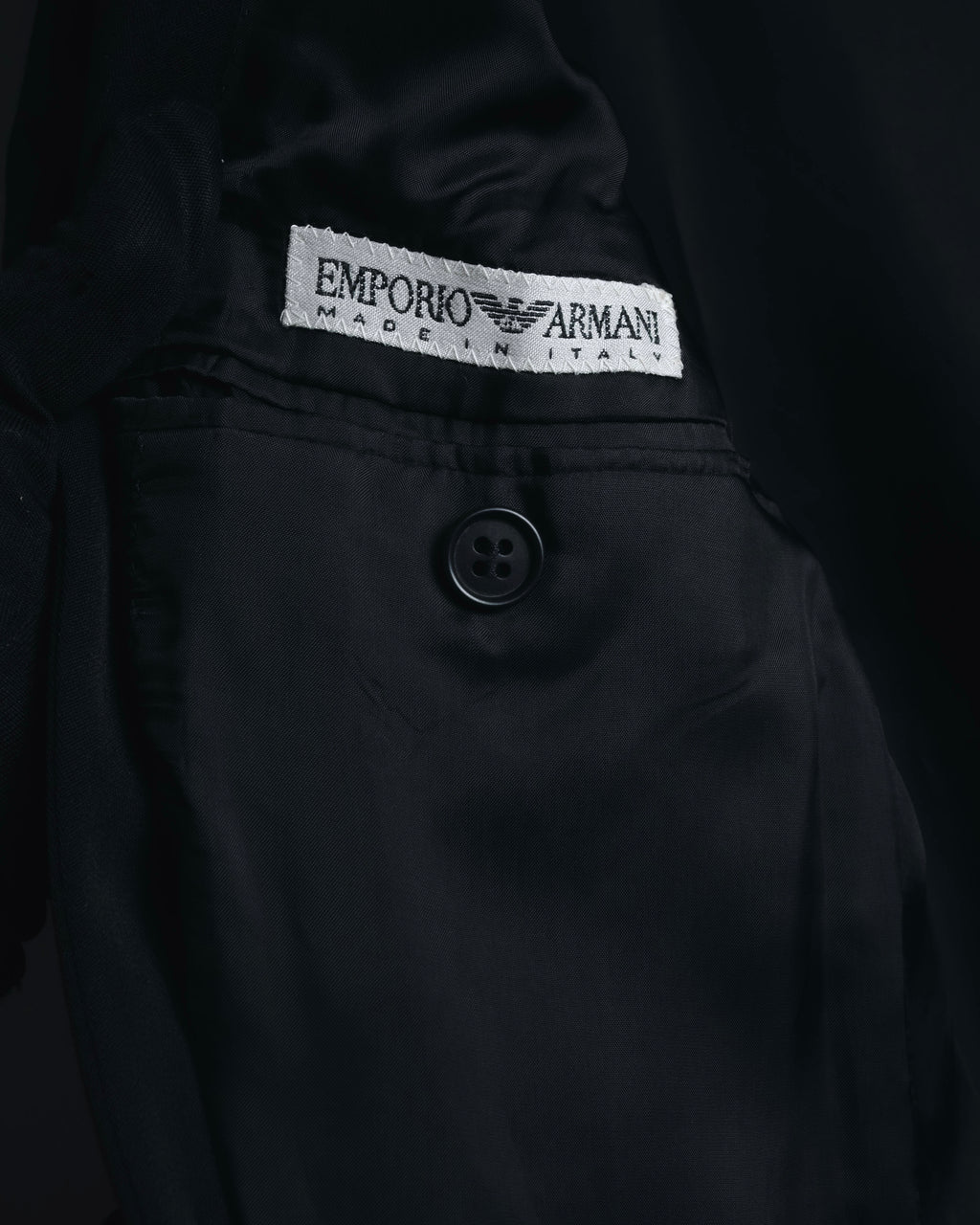 "EMPORIO ARMANI" Minimalist three-button tailored jacket