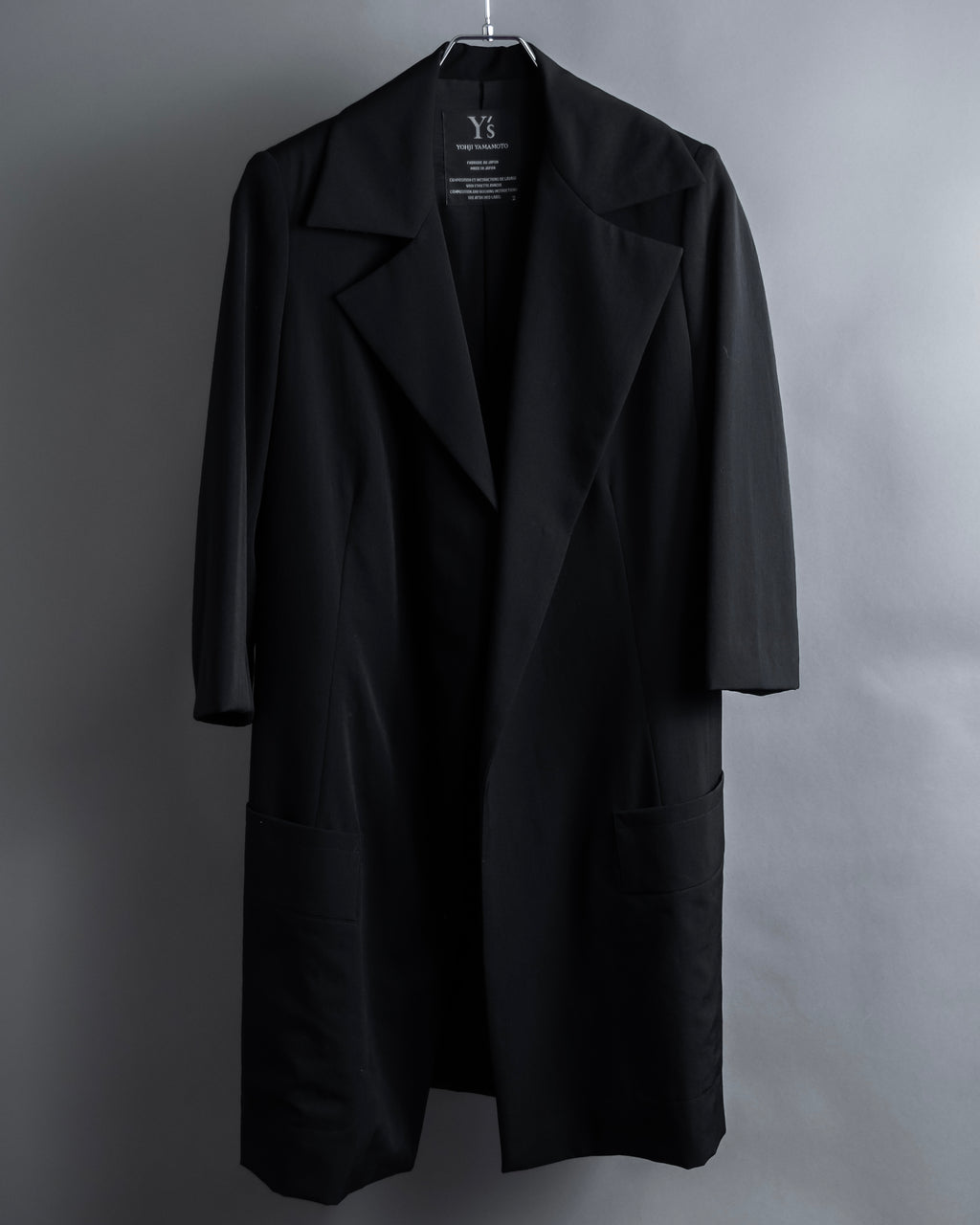 "Y's" Sharp lapel draping tailored coat