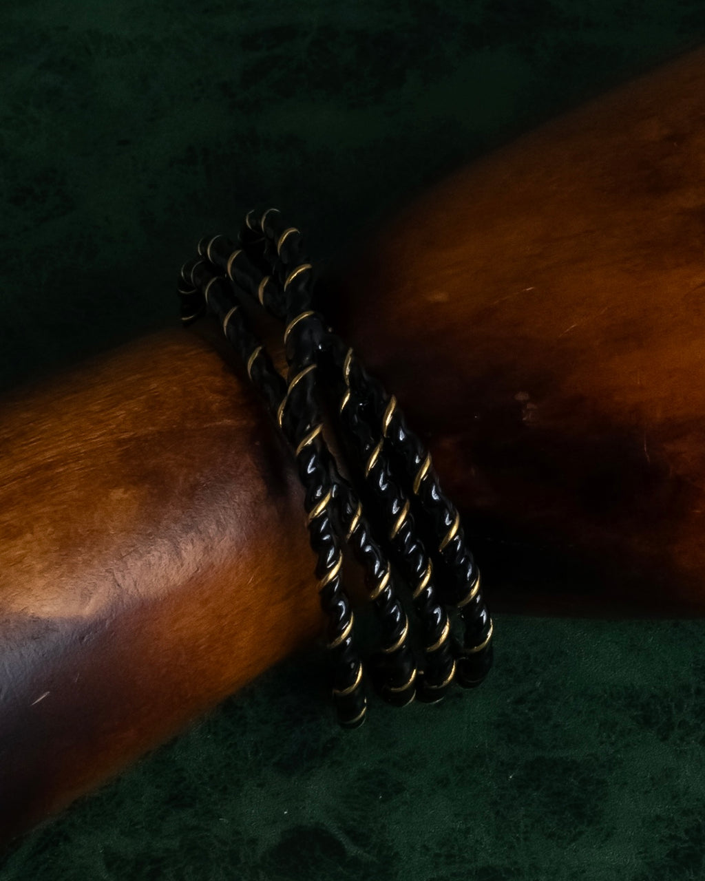 "MAISON MARGIELA" Twisted cord design brass bangle