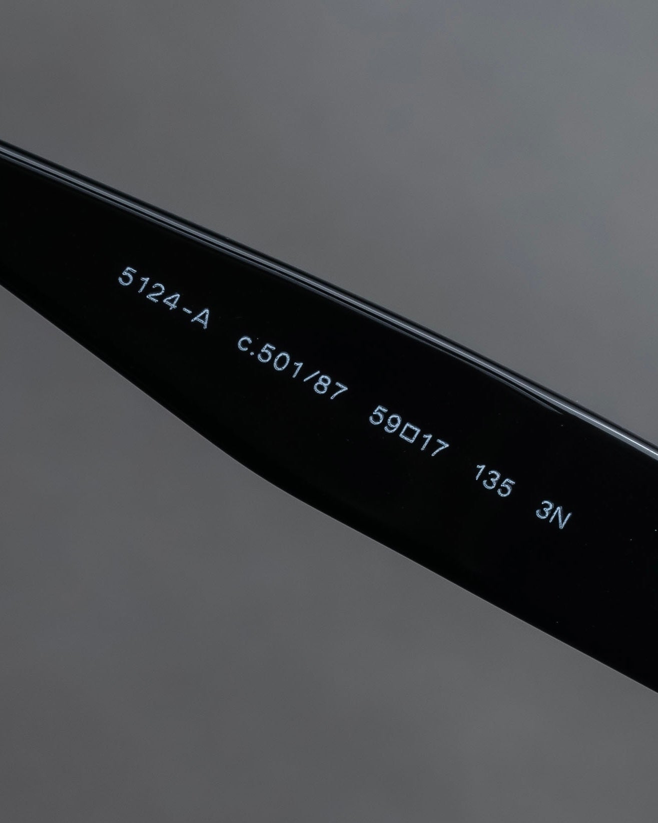 "CHANEL" Matelasse quilted design sunglasses