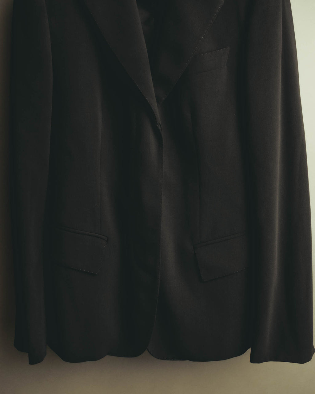 "GUCCI" 90's Sharp black tailored blazer