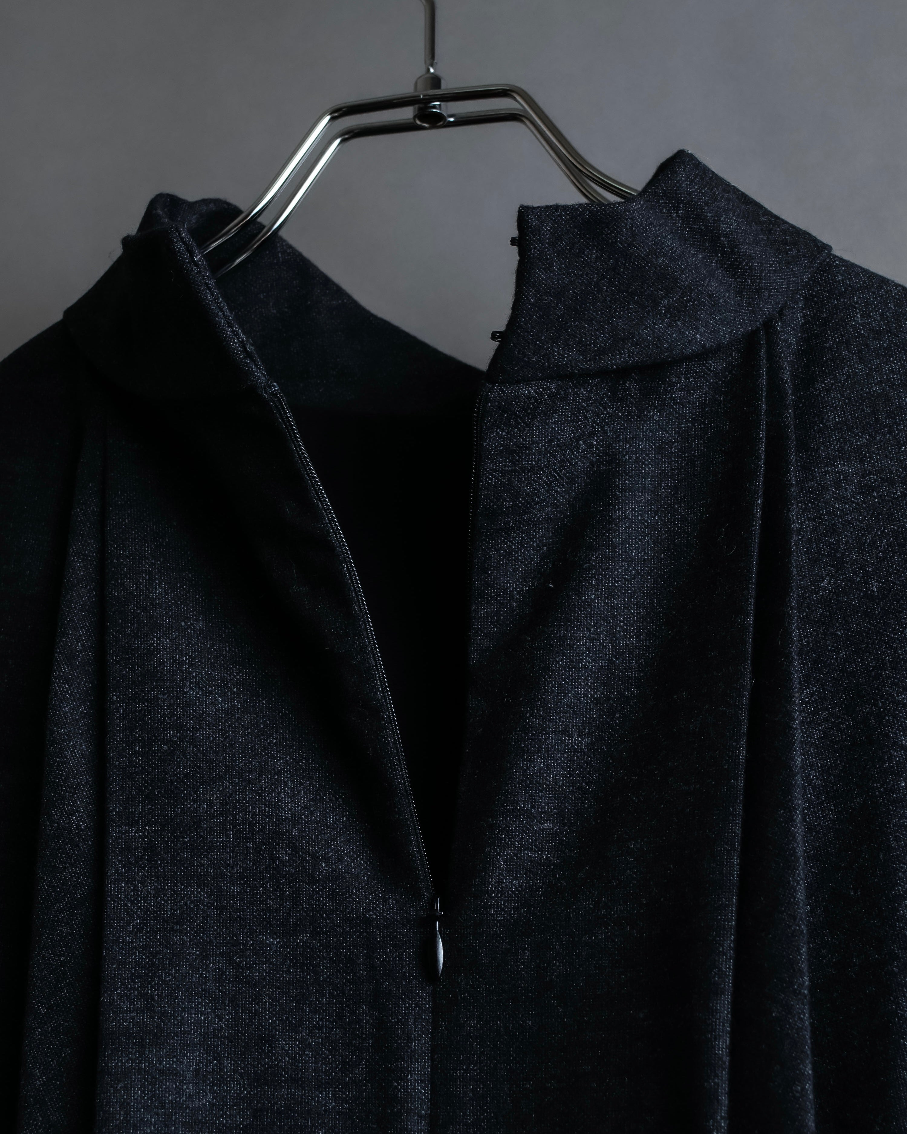 "MAISON MARGIELA" 16AW Deep tuck design sleeveless dress