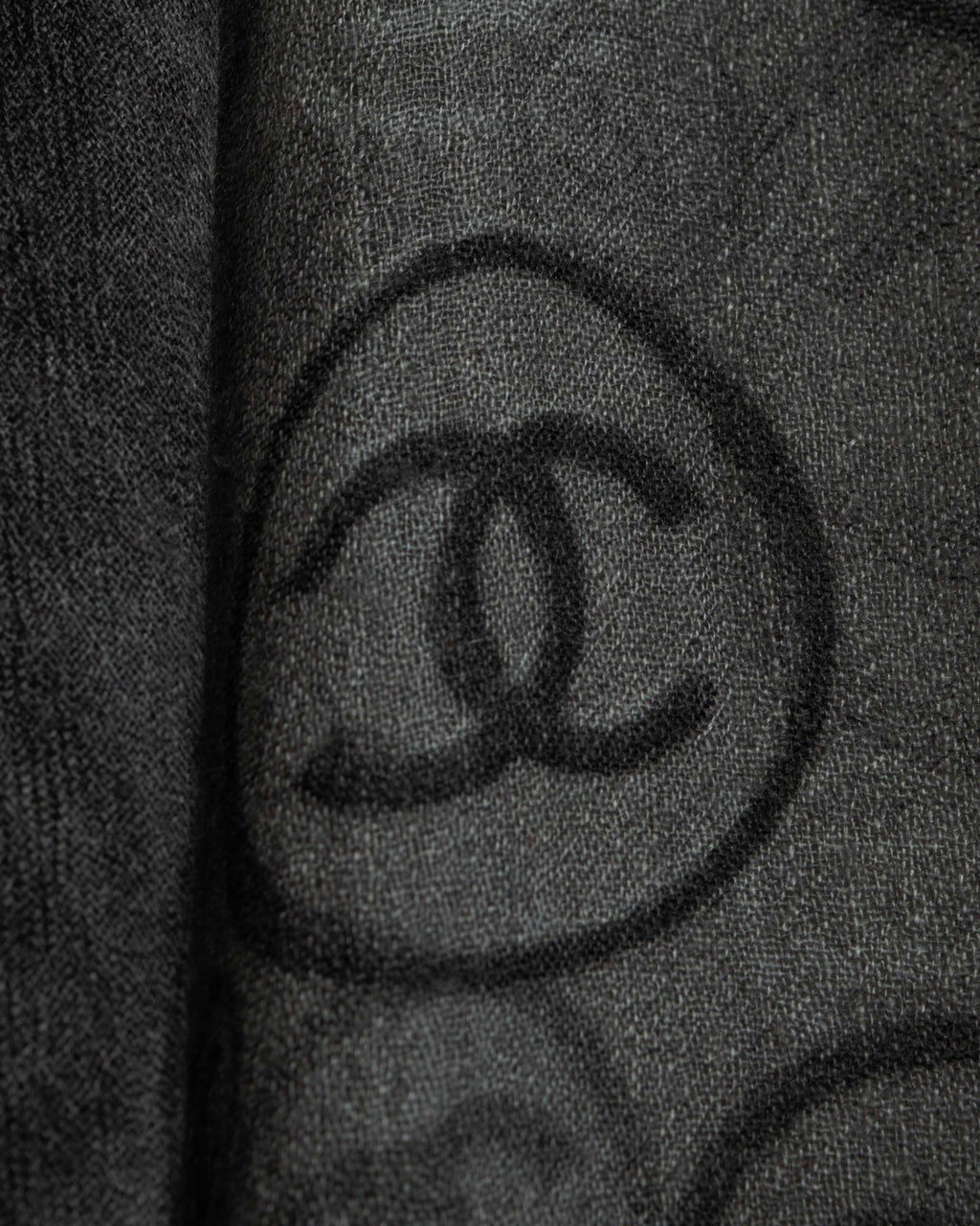 "CHANEL" Logo engraved design cashmere super large stole