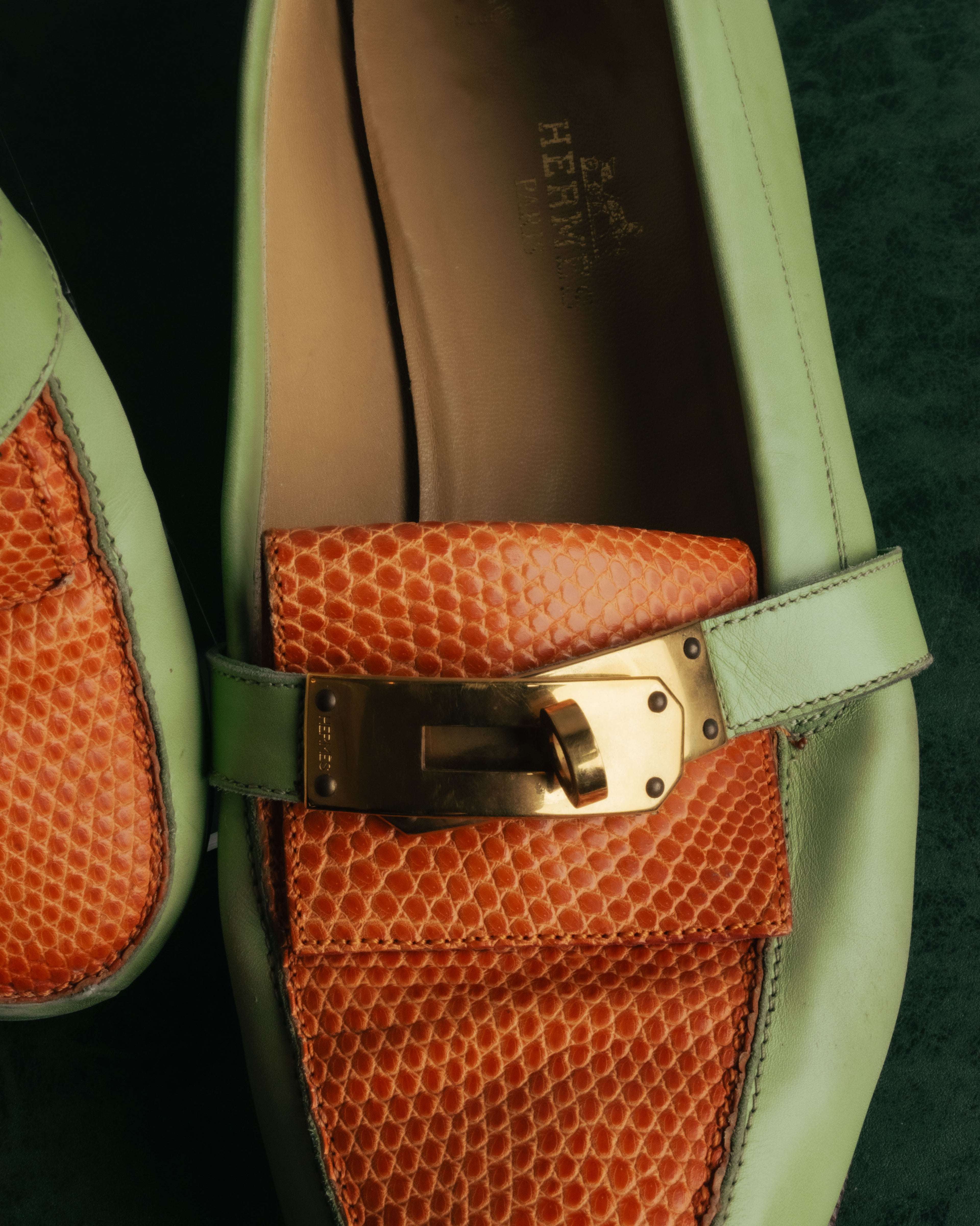 “Hermès” 90’s-00’s Kelly buckle leather loafer