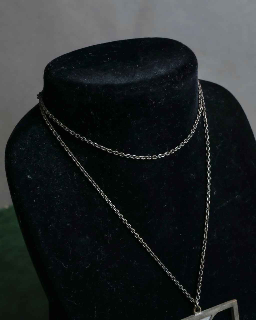 "YVES SAINT LAURENT" Cassandra logo motif silver necklace