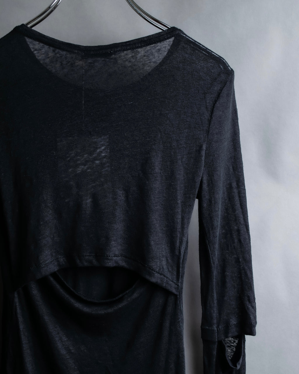 "Acne" Back＆sleeve cutting slit design pullover