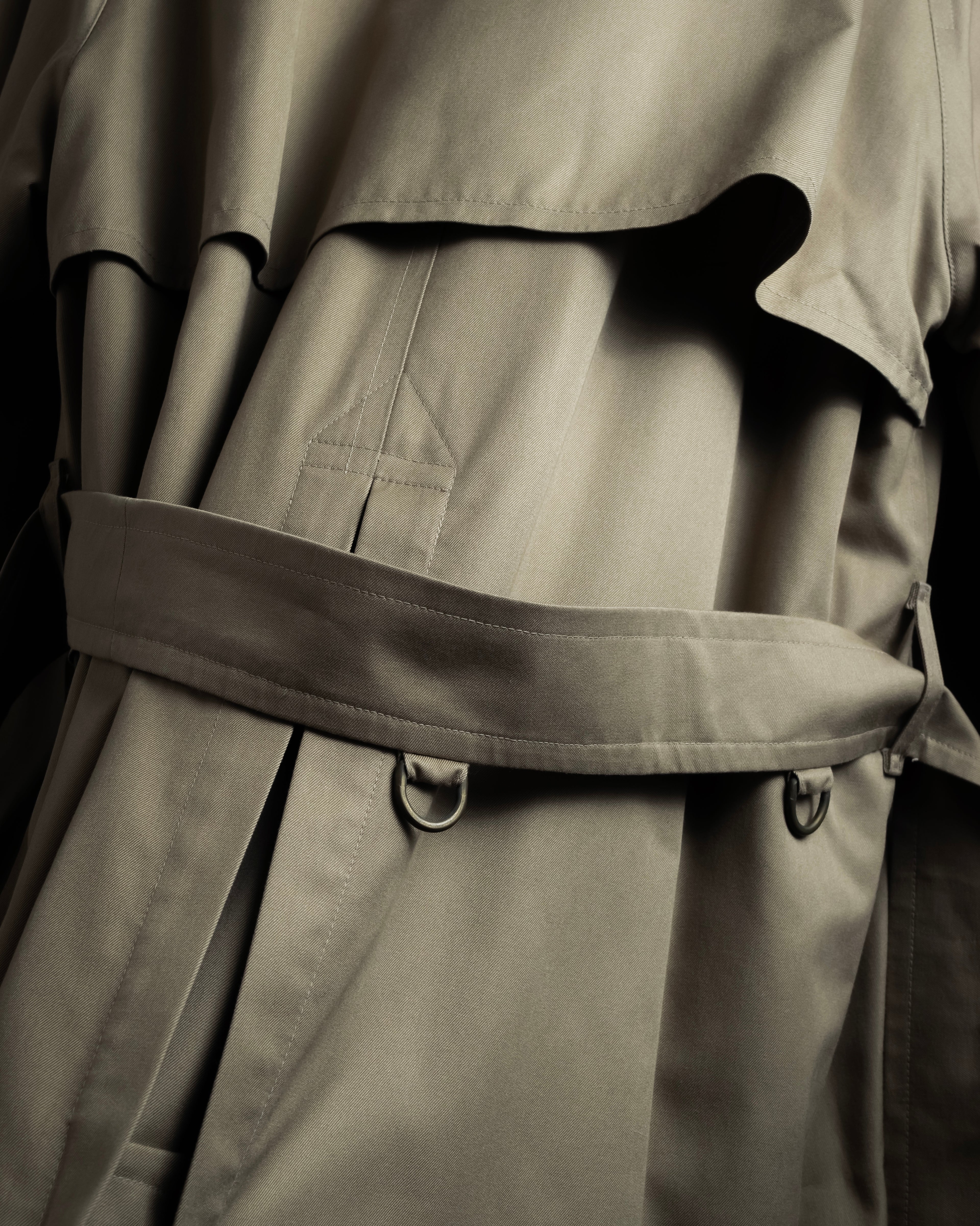 "BURBERRYS" Traditional detail double-breasted stand color trench coat
