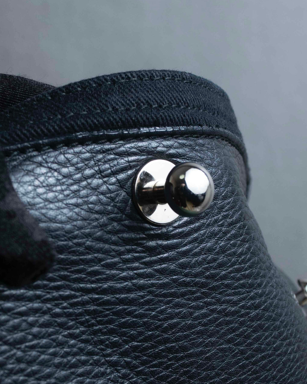 "YVES SAINT LAURENT" Muse to metal design one handle bag