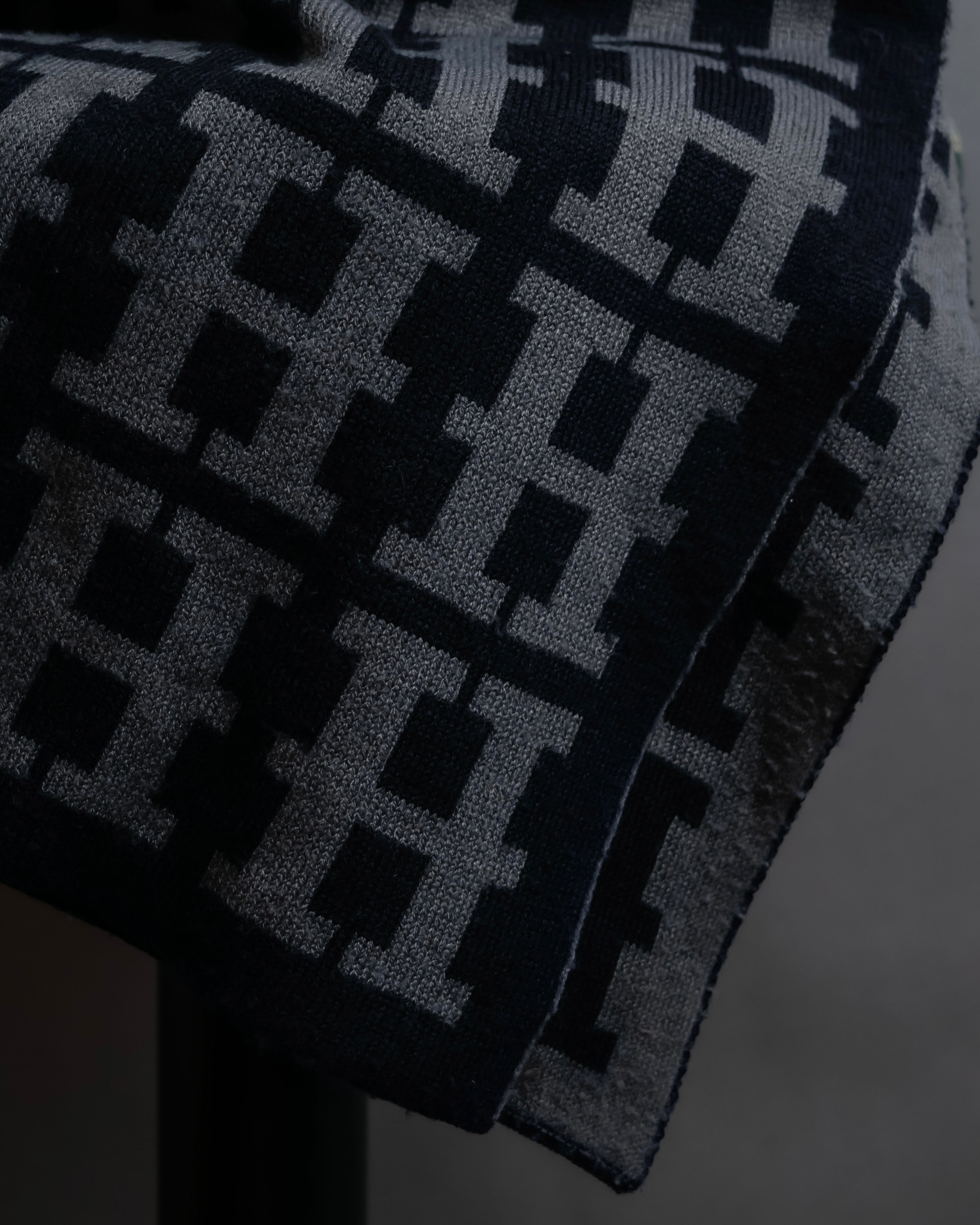 "HERMES" H pattern monotone color long stole