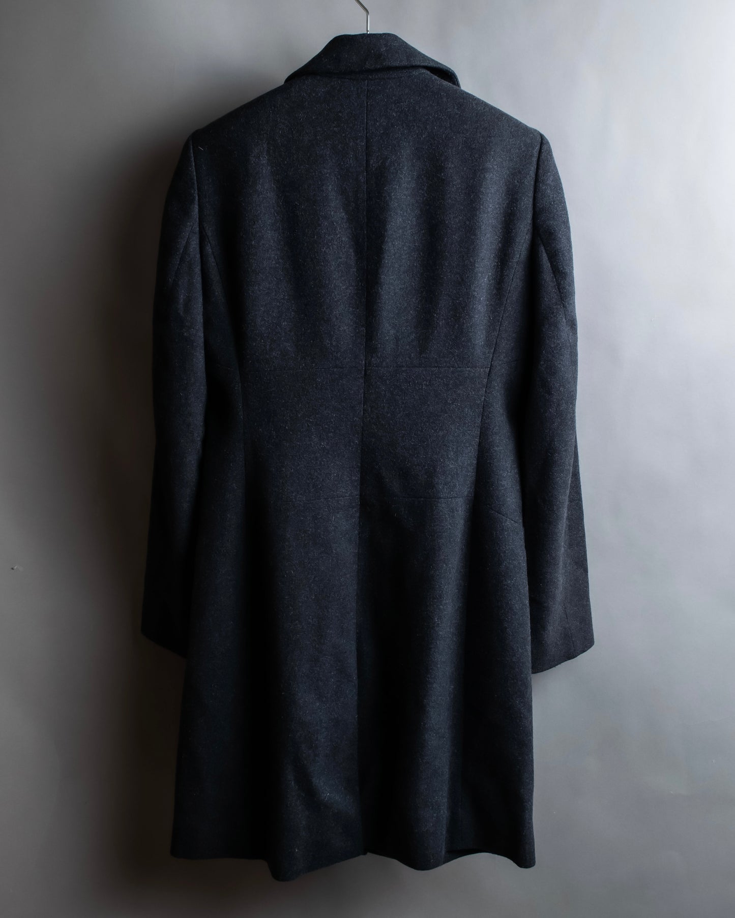 "HUGO BOSS" Waist shaped mid length soutien collar coat