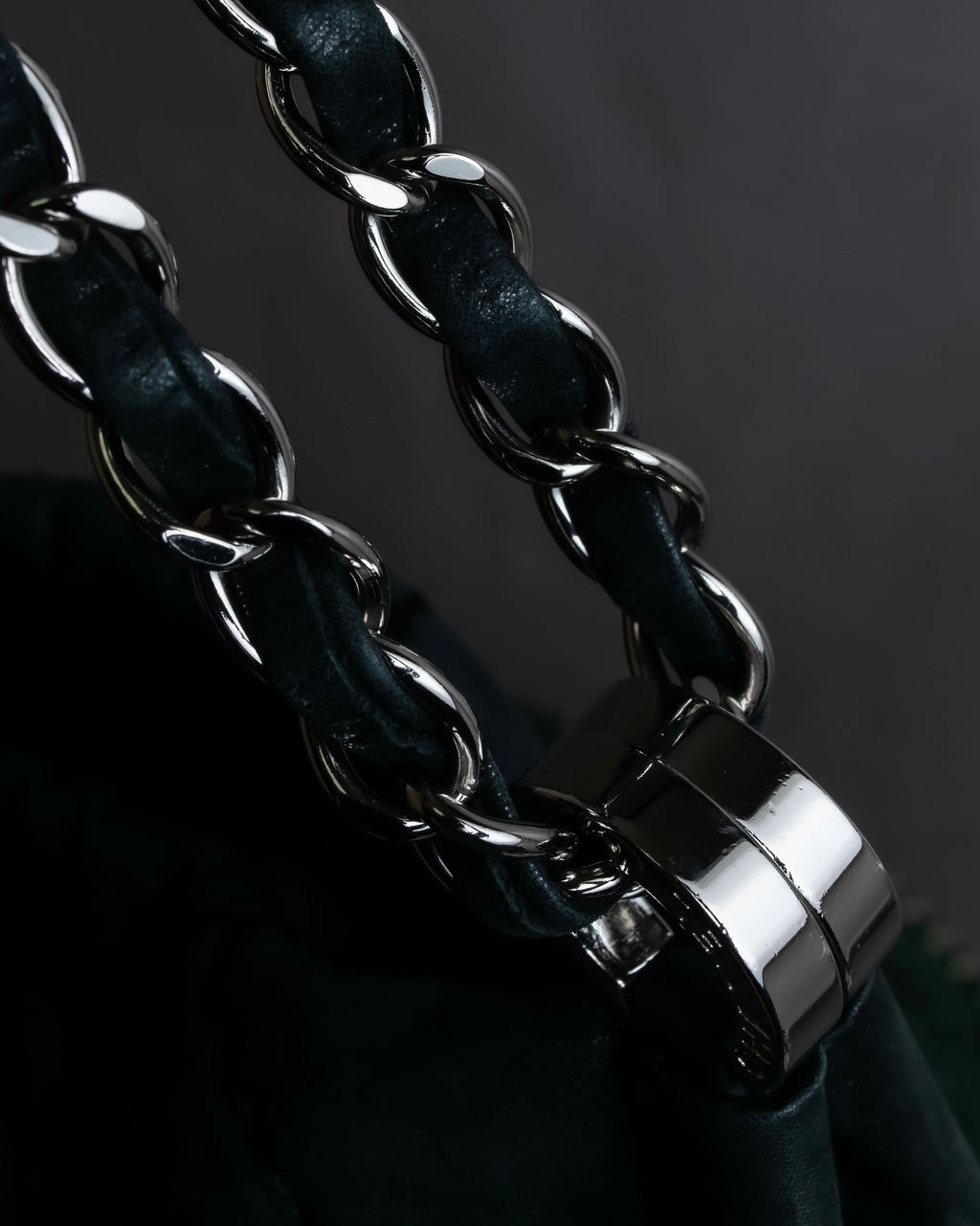 "CHANEL" Karl Lagerfeld design Matelasse chain Black shoulder bag