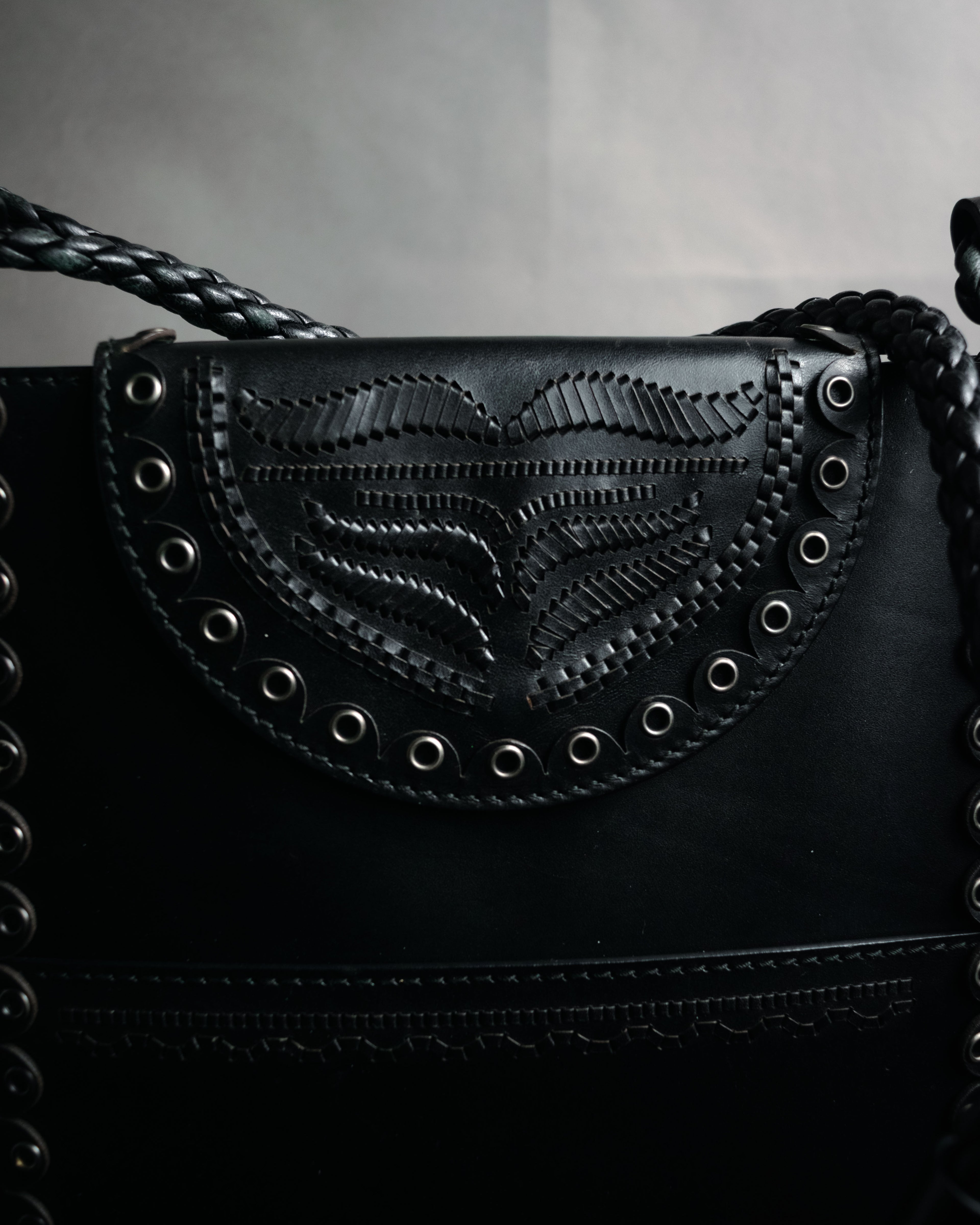 –SPECIAL– “YVES SAINT LAURENT”
2000’s Folk cutwork leather shoulder bag