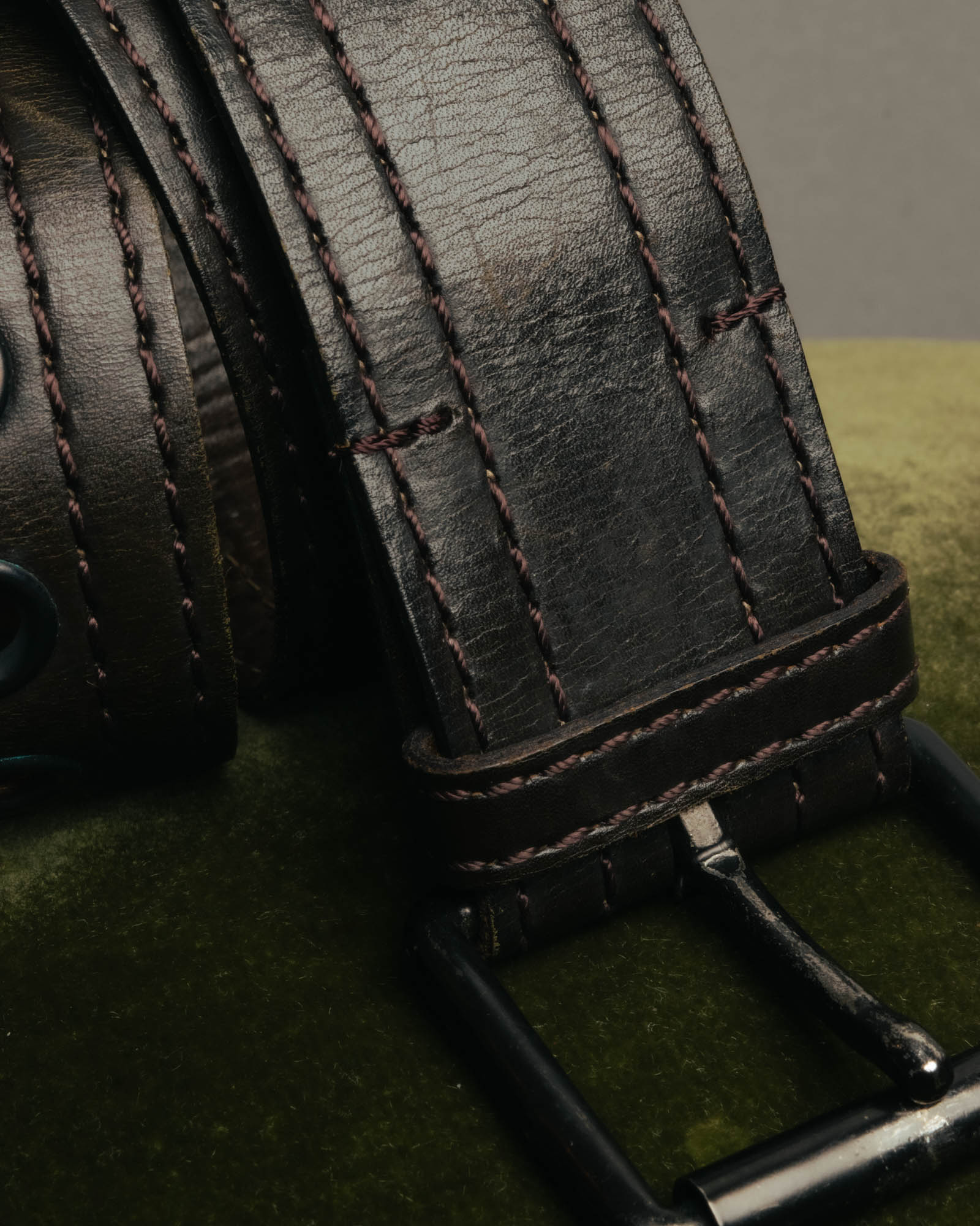 “Yves Saint Laurent” 00’s Wide eyelet leather belt