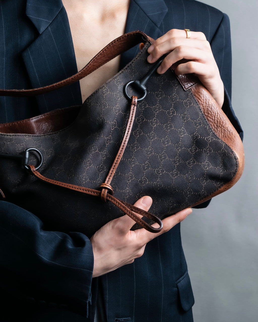 "GUCCI" GG canvas horsebit detail shoulder bag