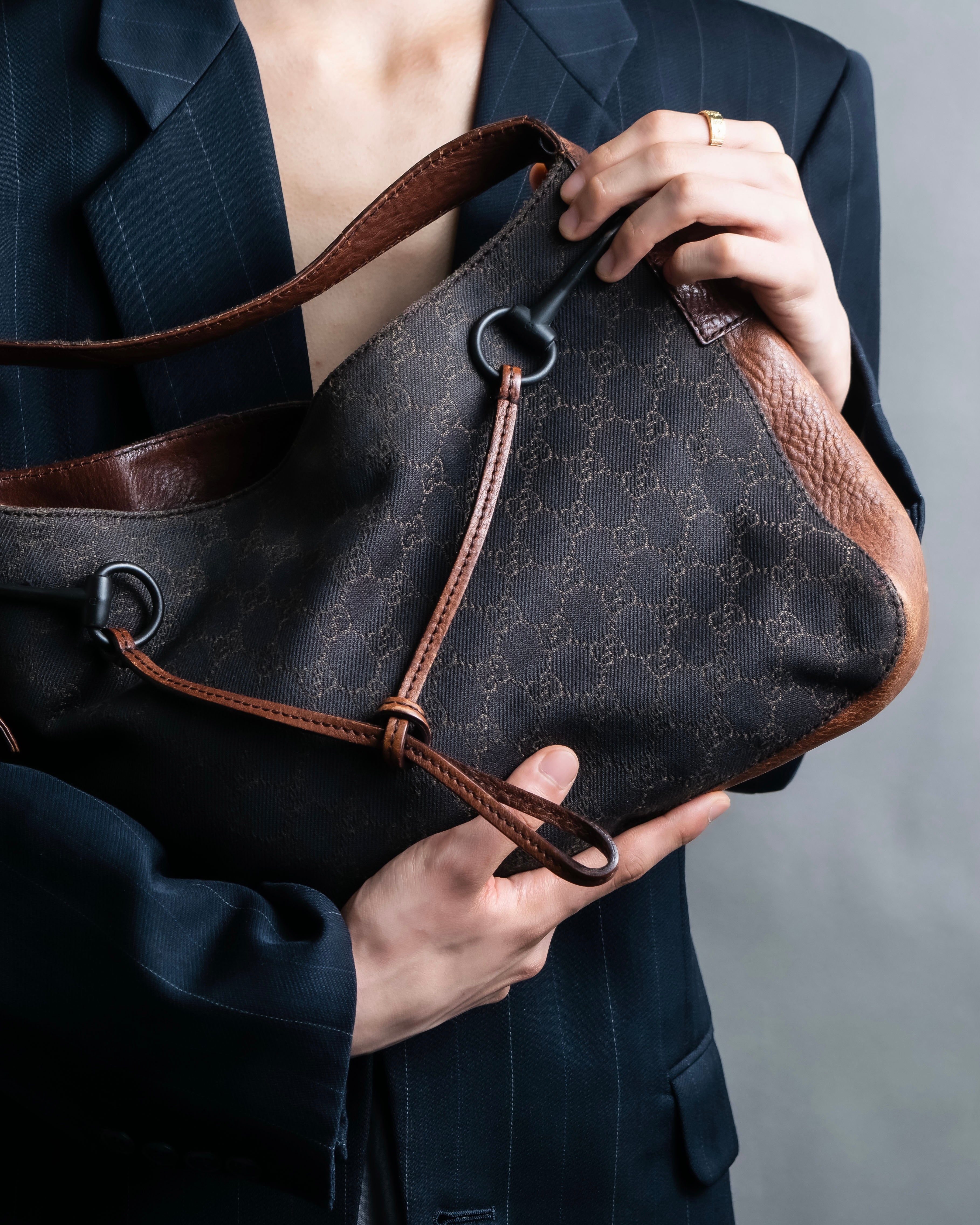 "GUCCI" GG canvas horsebit detail shoulder bag