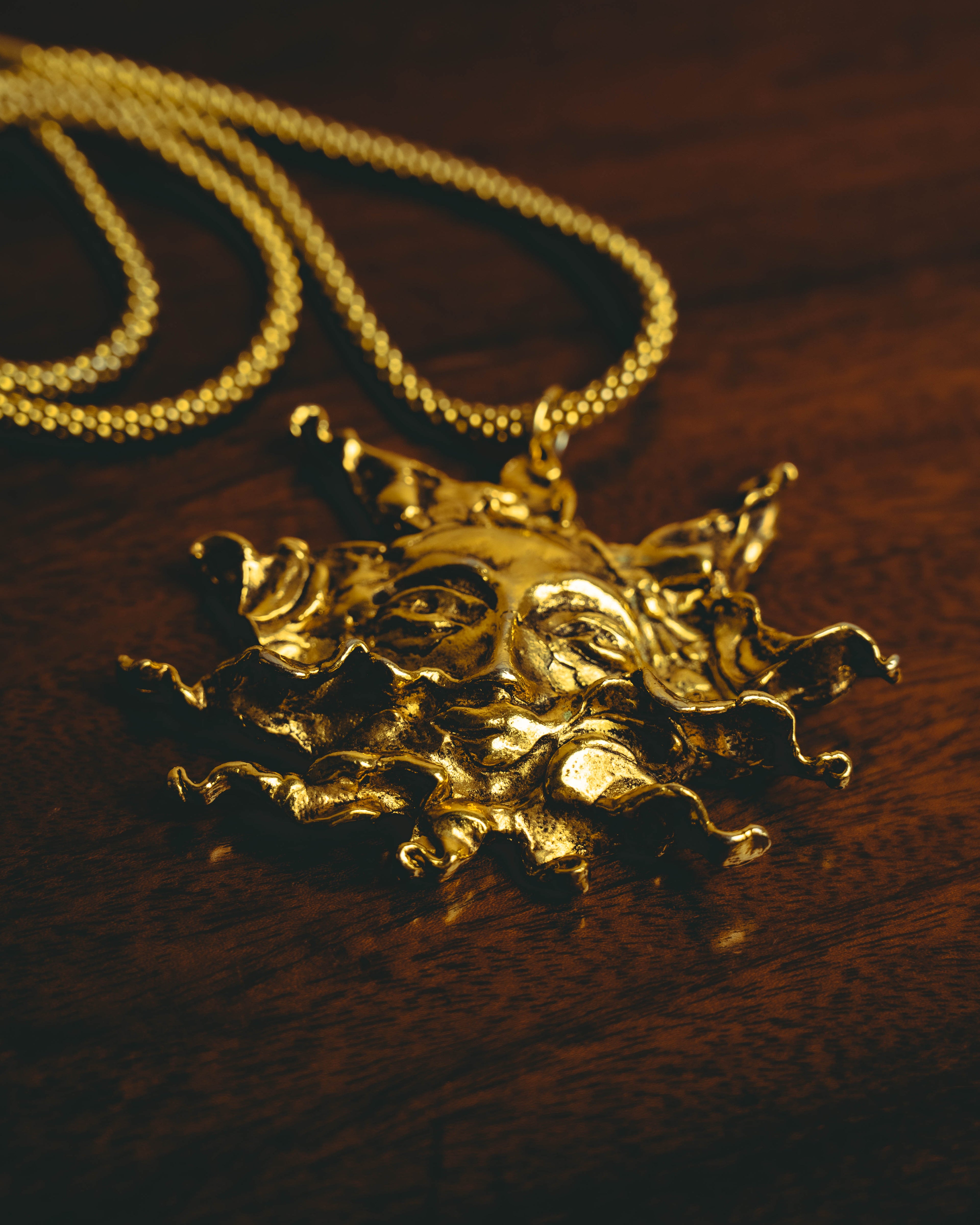 -SPECIAL- “HERMÈS” 90’s Sun face sculptural pendant necklace
